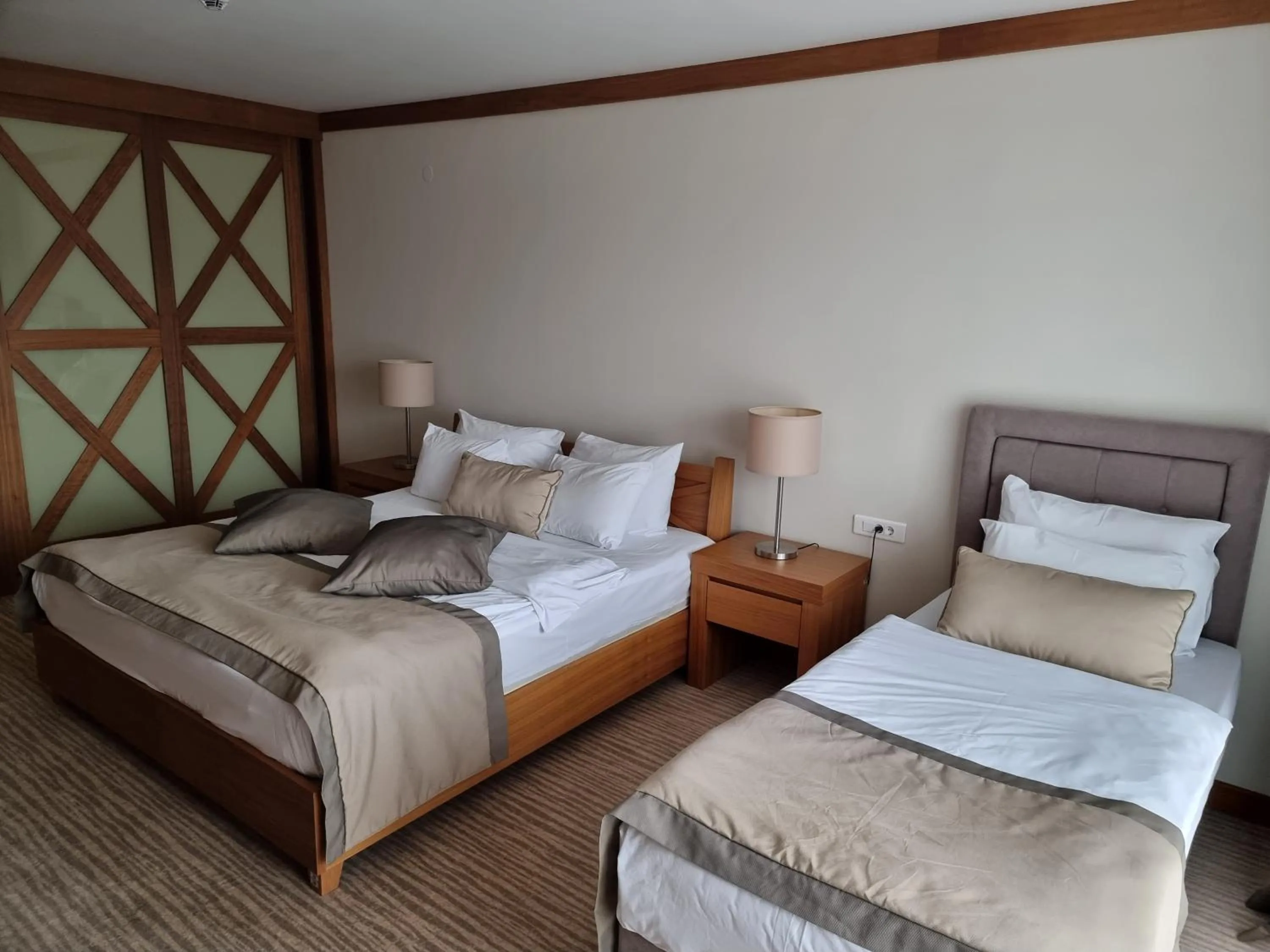 Luxury Triple Room in Aparthotel Vucko