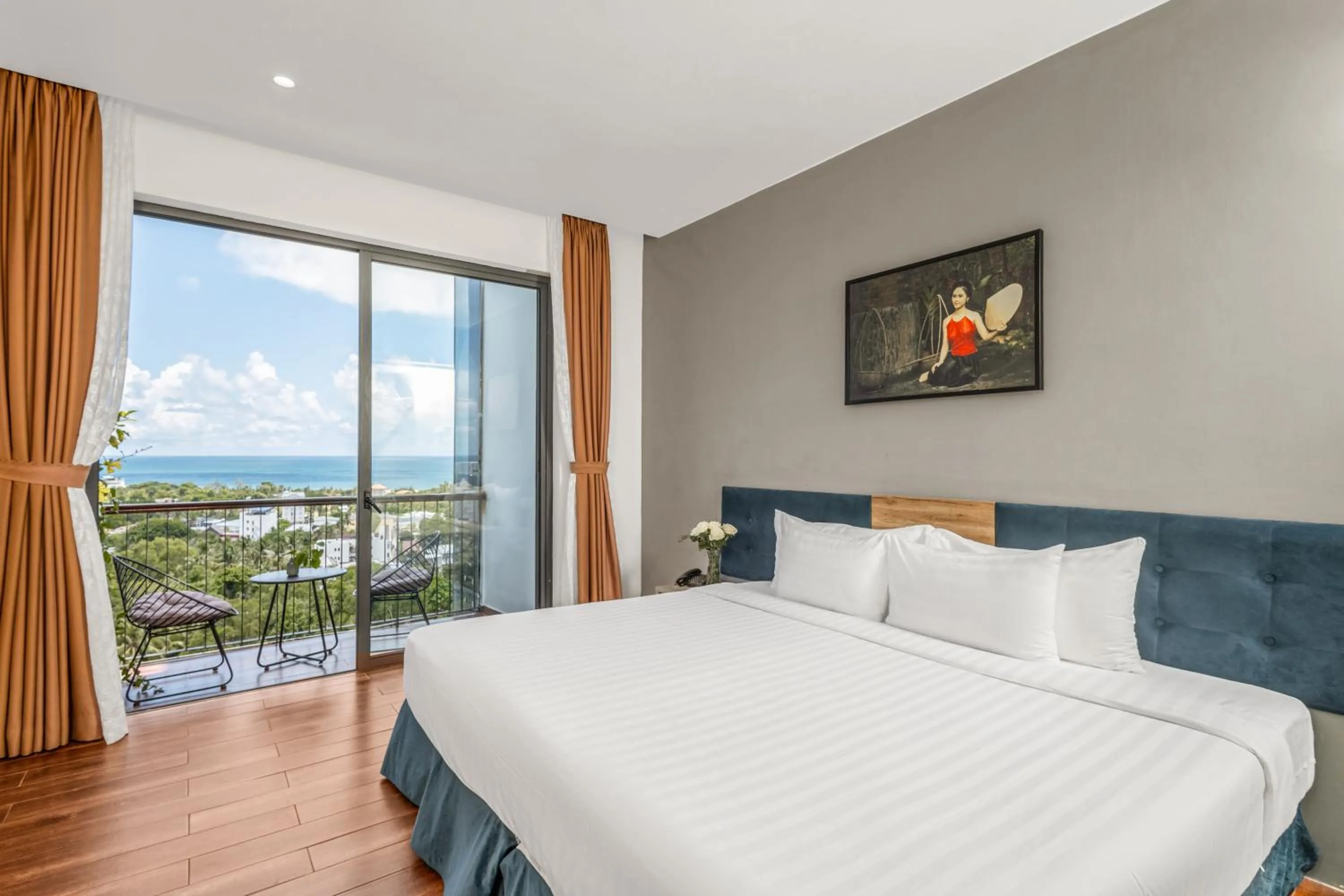 Bed in Tom Hill Boutique Resort & Spa - Sea View