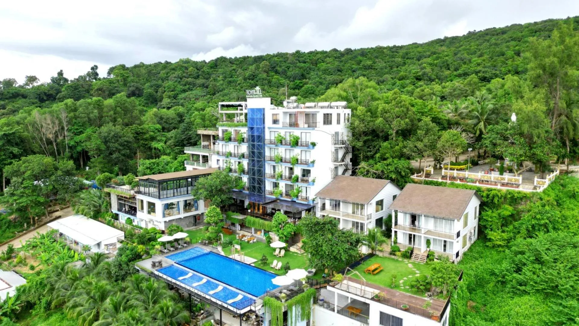 Property building in Tom Hill Boutique Resort & Spa - Sea View