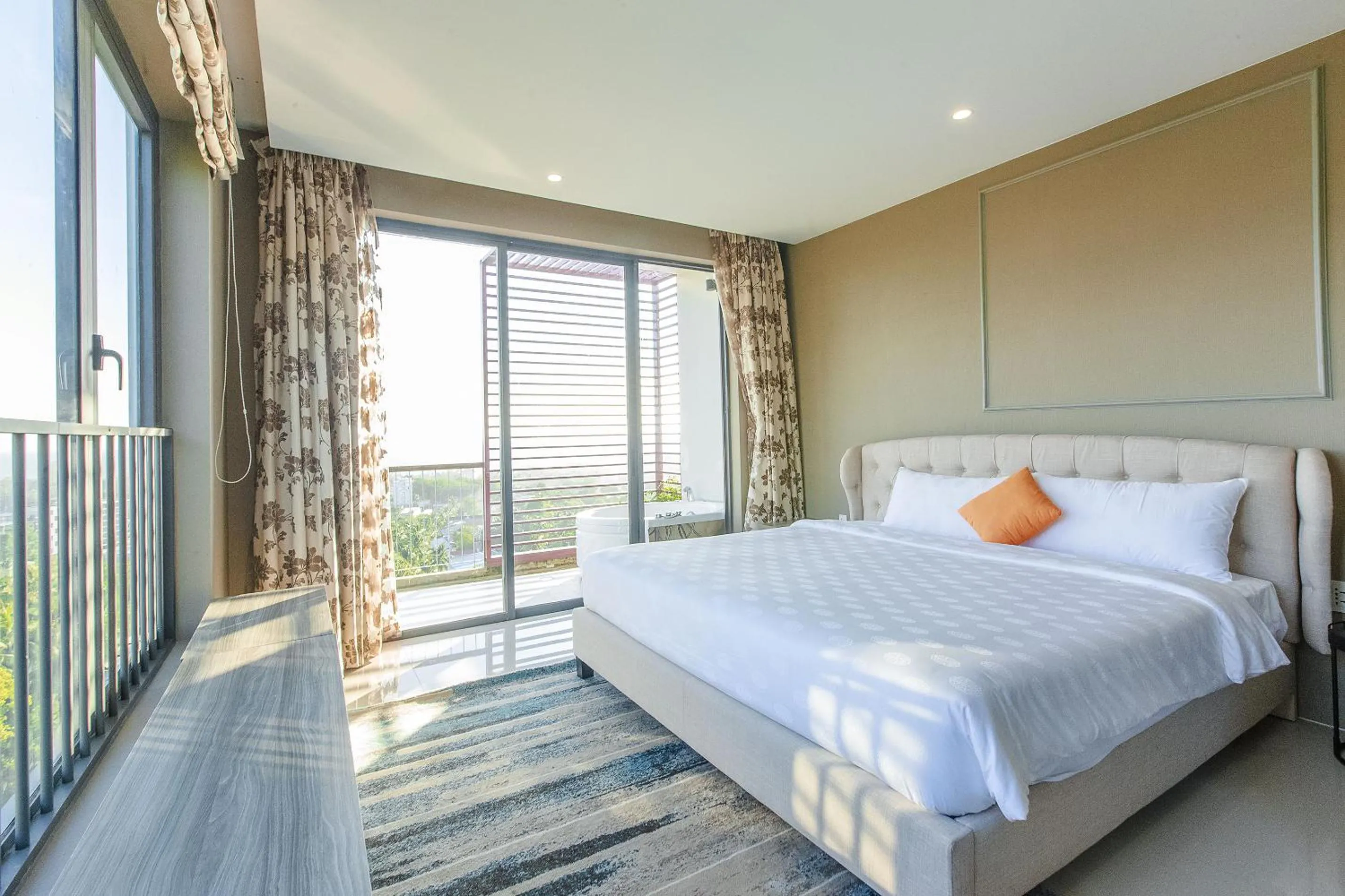 Bedroom, Bed in Tom Hill Boutique Resort & Spa - Sea View