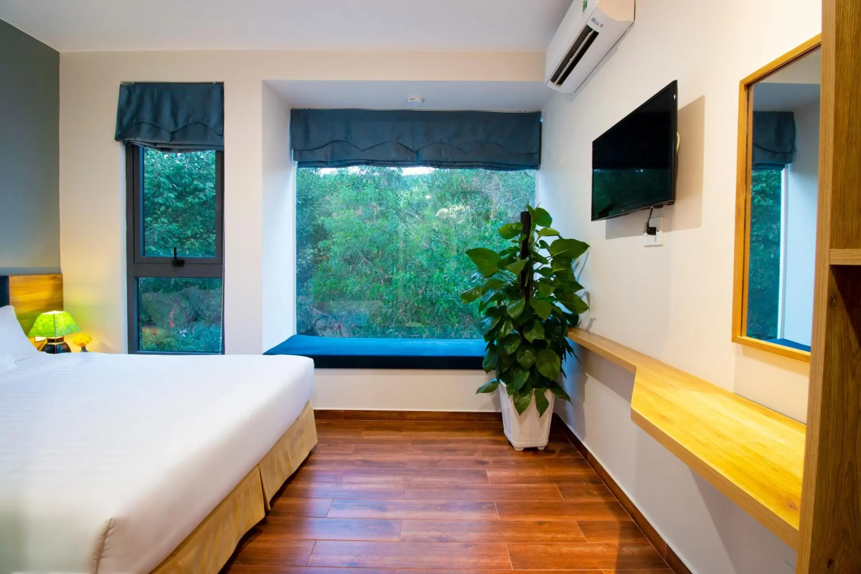 Superior Double Room in Tom Hill Boutique Resort & Spa - Sea View Superior Double Room in Tom Hill Boutique Resort & Spa - Sea View