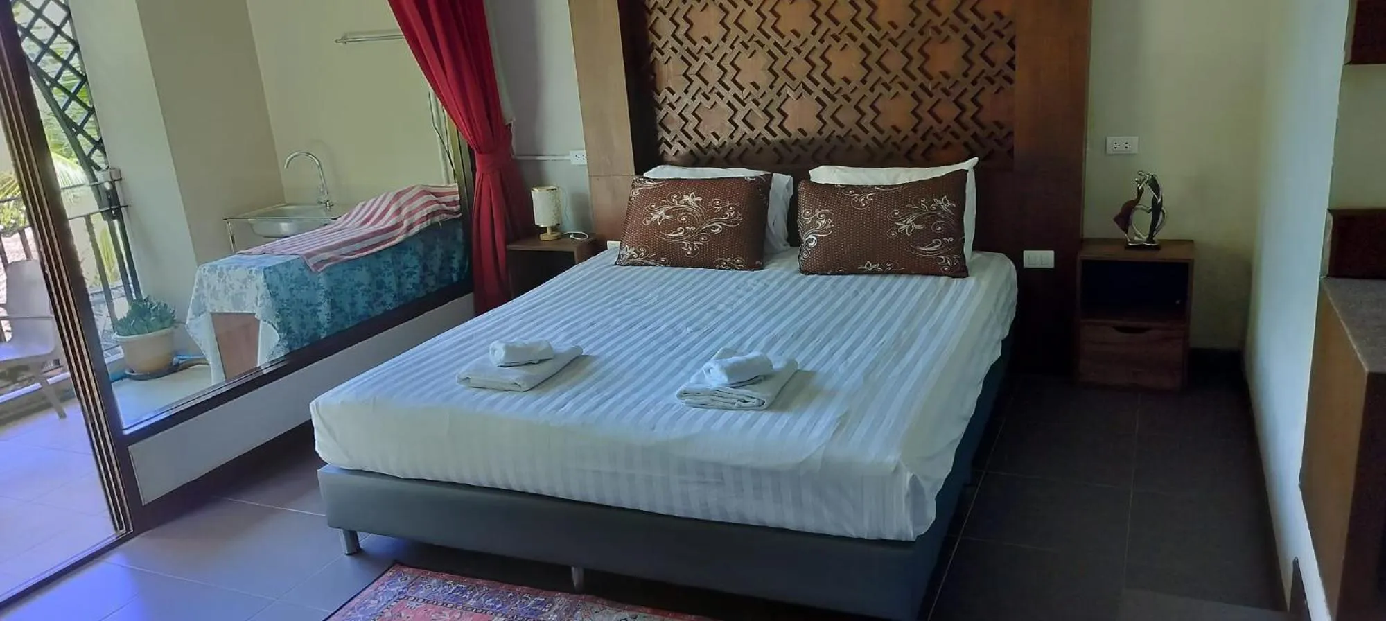 Bed in C-VIEW BOUTIQUE