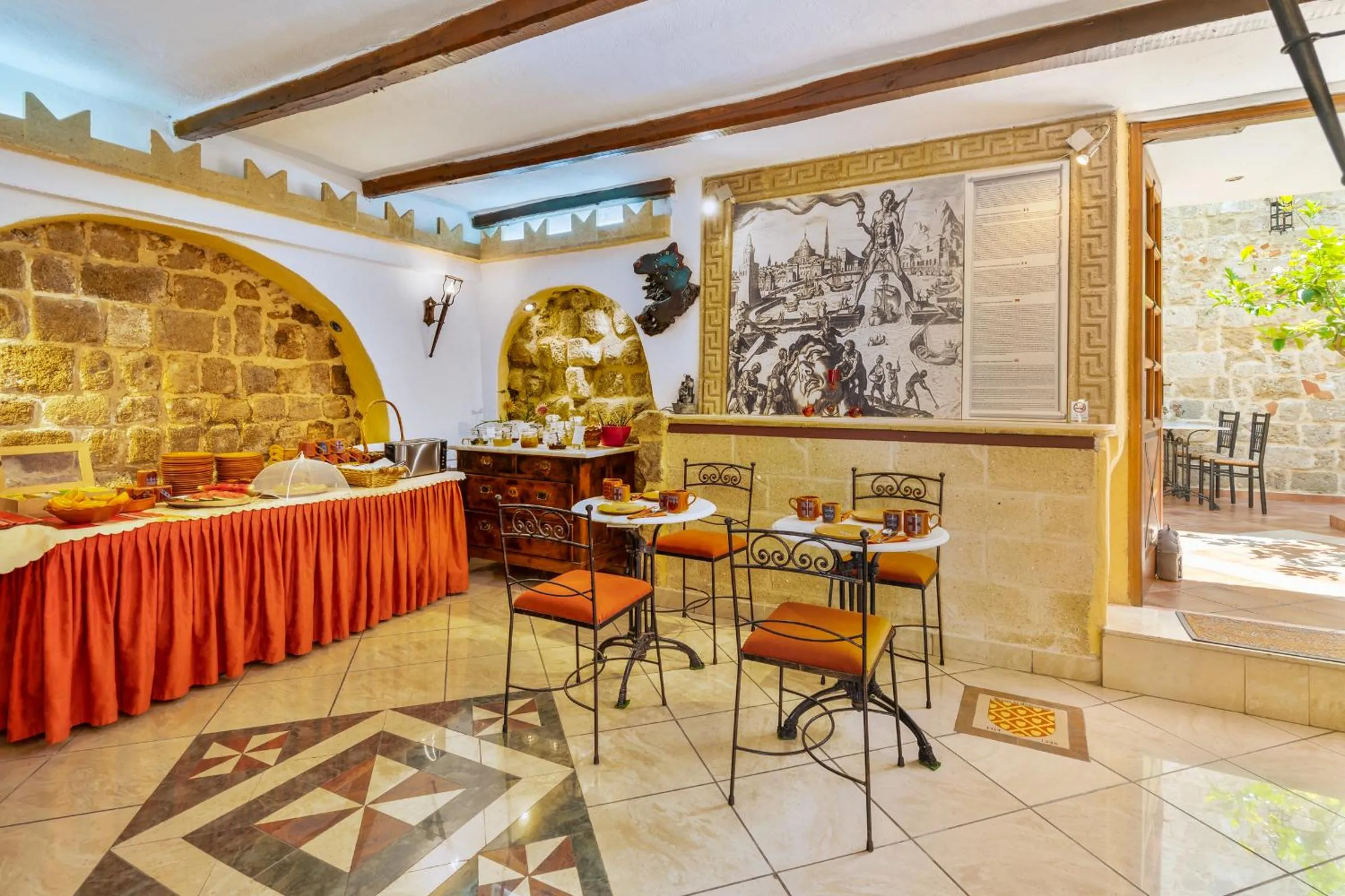 Buffet breakfast in Cava d'Oro