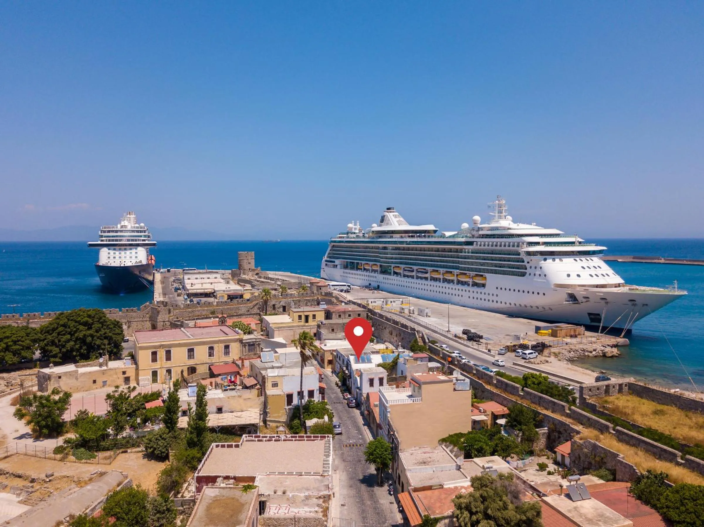 Property building in Cava d'Oro