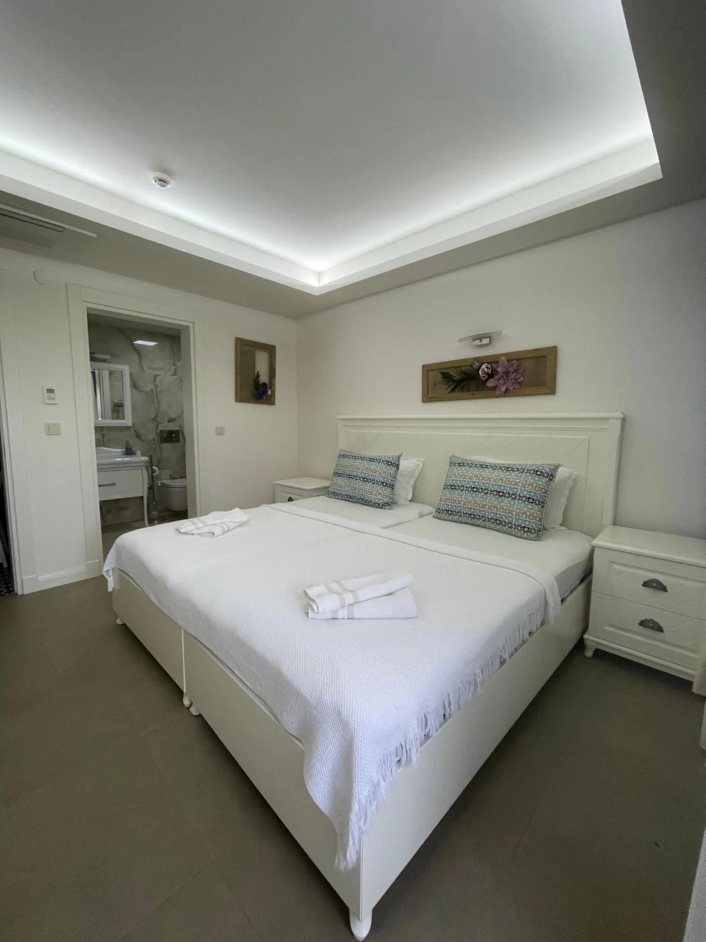 Bed in Dalyan Risus Suite