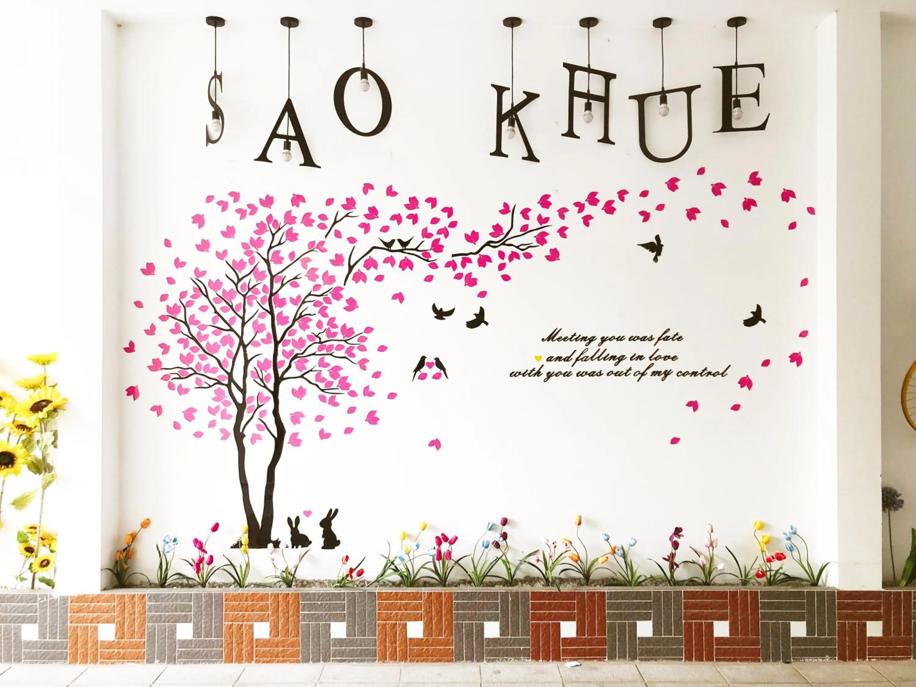 Sao Khue Riverside Hotel & Coffee