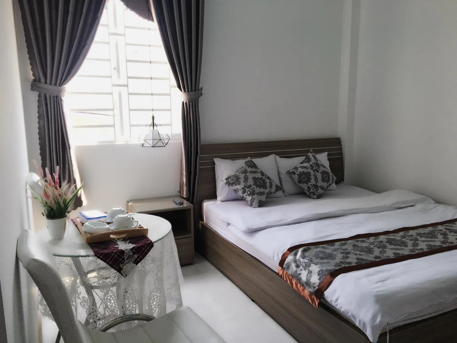 Sao Khue Riverside Hotel & Coffee