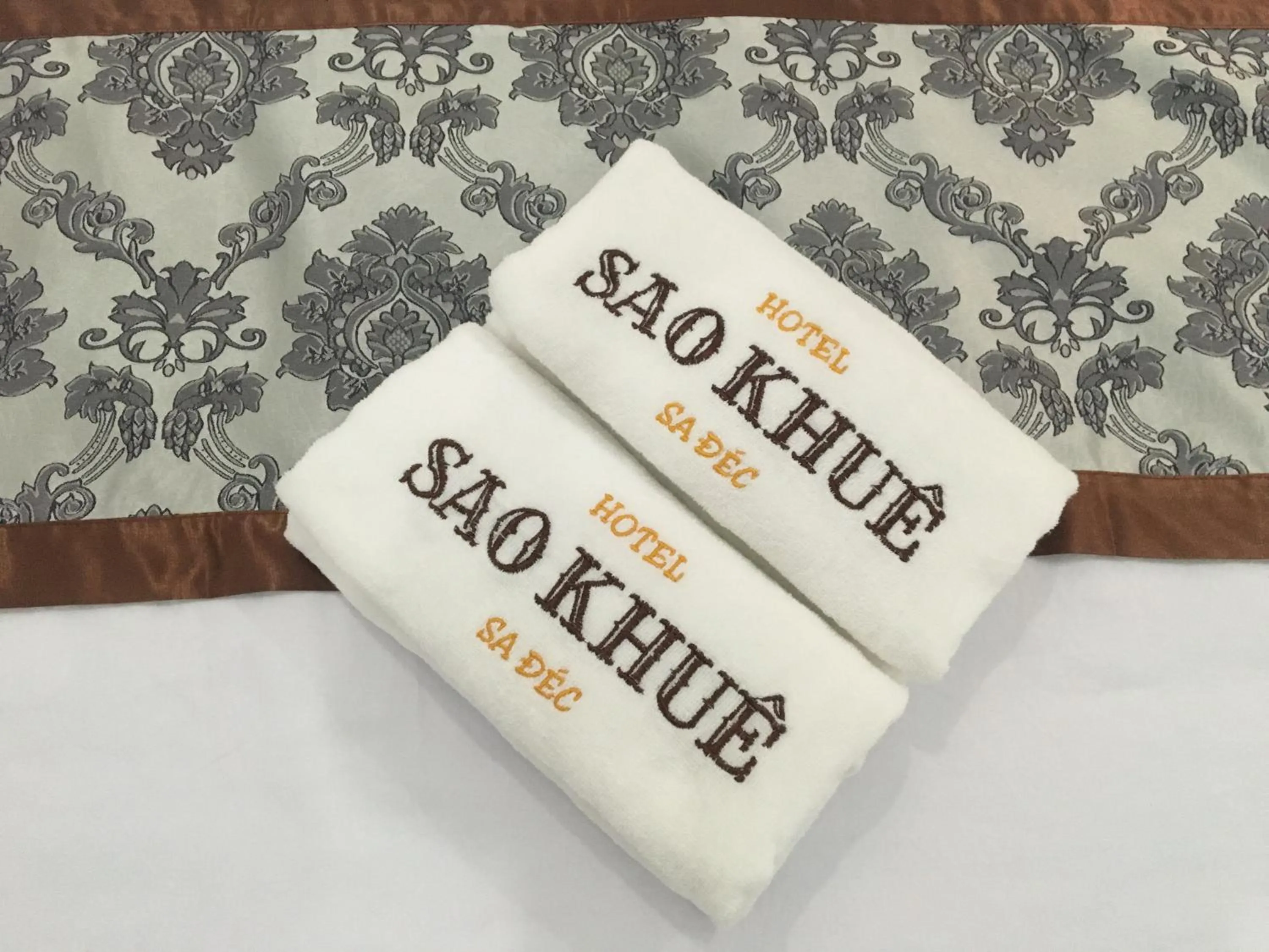 Sao Khue Riverside Hotel & Coffee