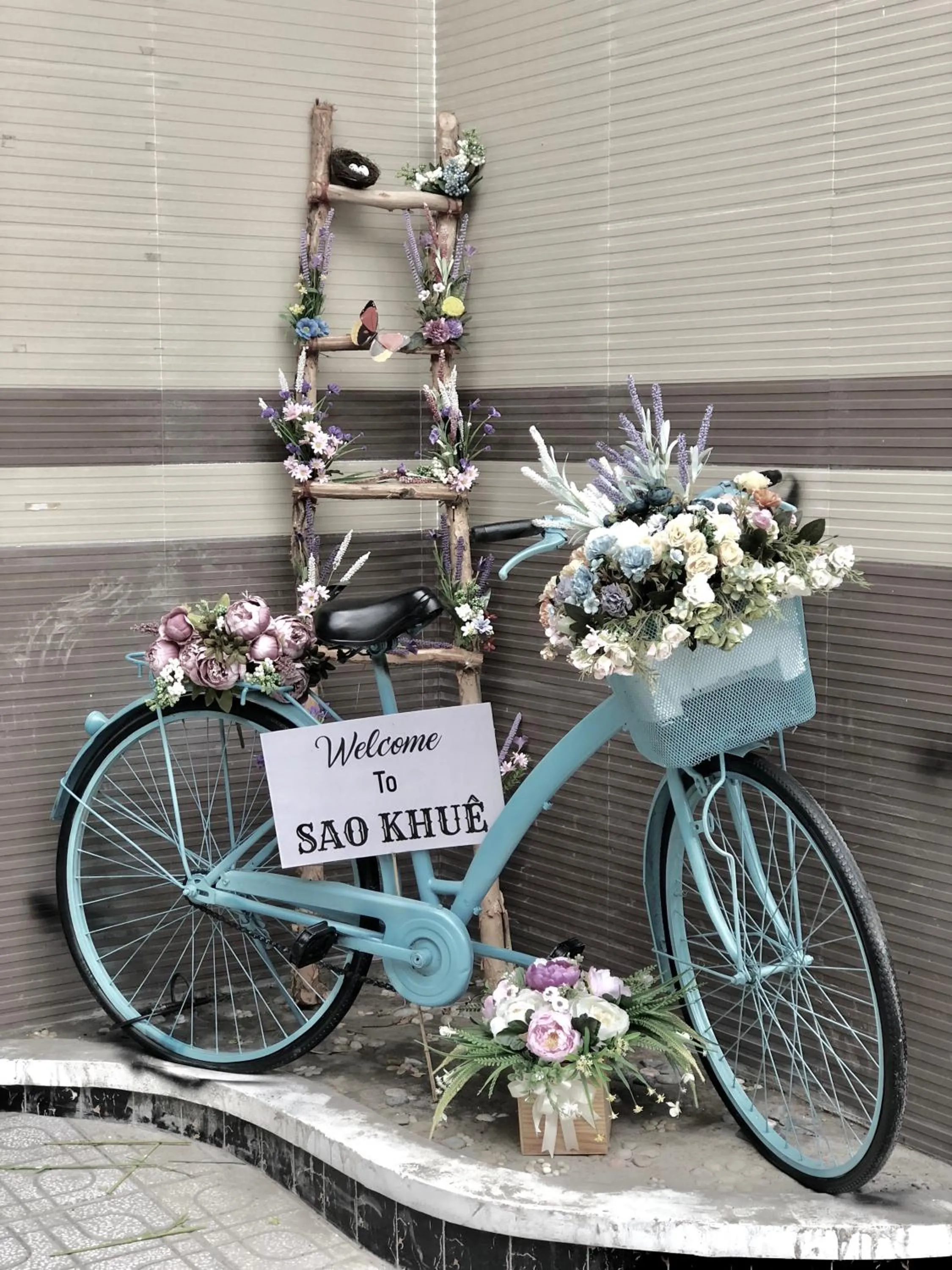 Sao Khue Riverside Hotel & Coffee