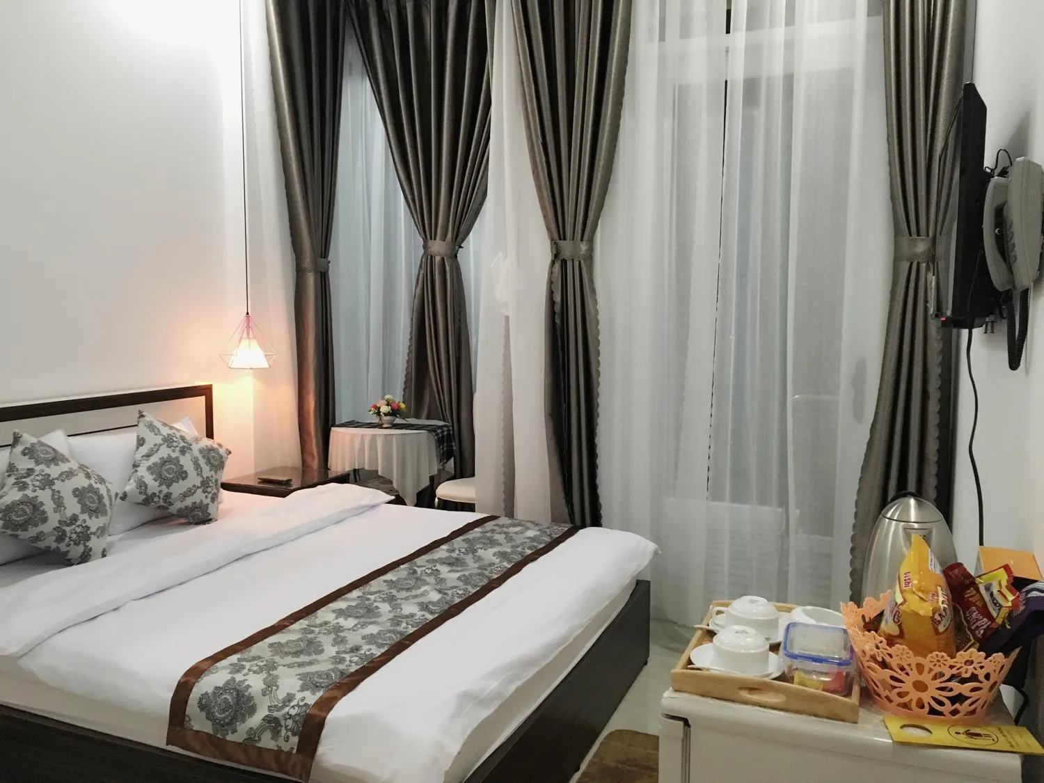 Sao Khue Riverside Hotel & Coffee