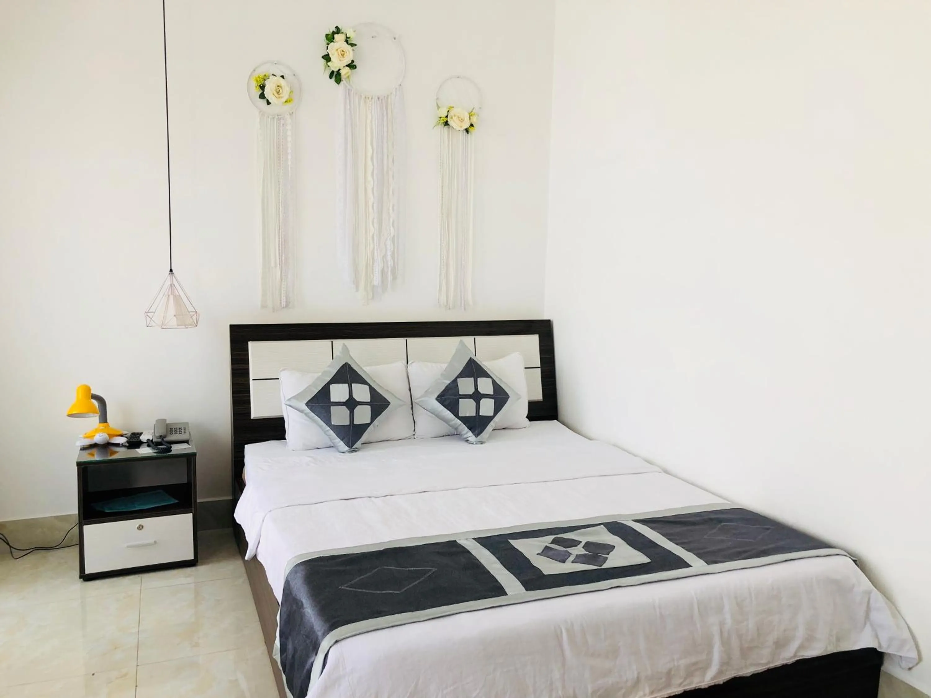 Sao Khue Riverside Hotel & Coffee