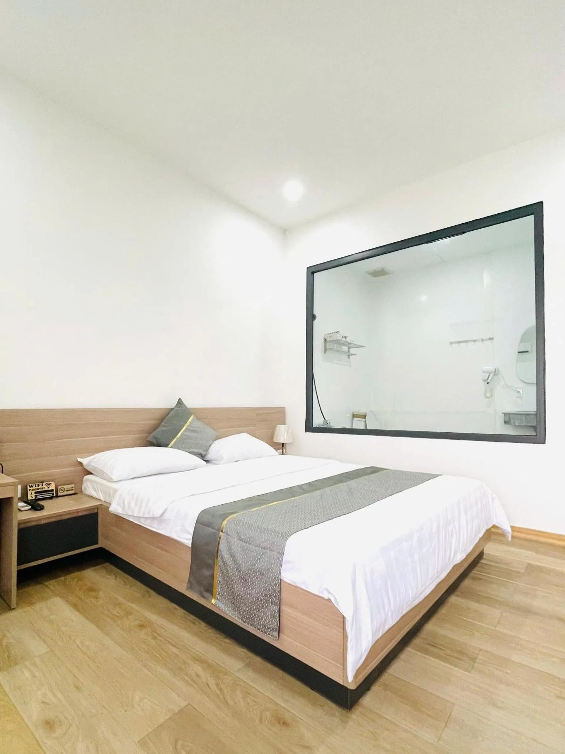 Sao Khue Riverside Hotel & Coffee