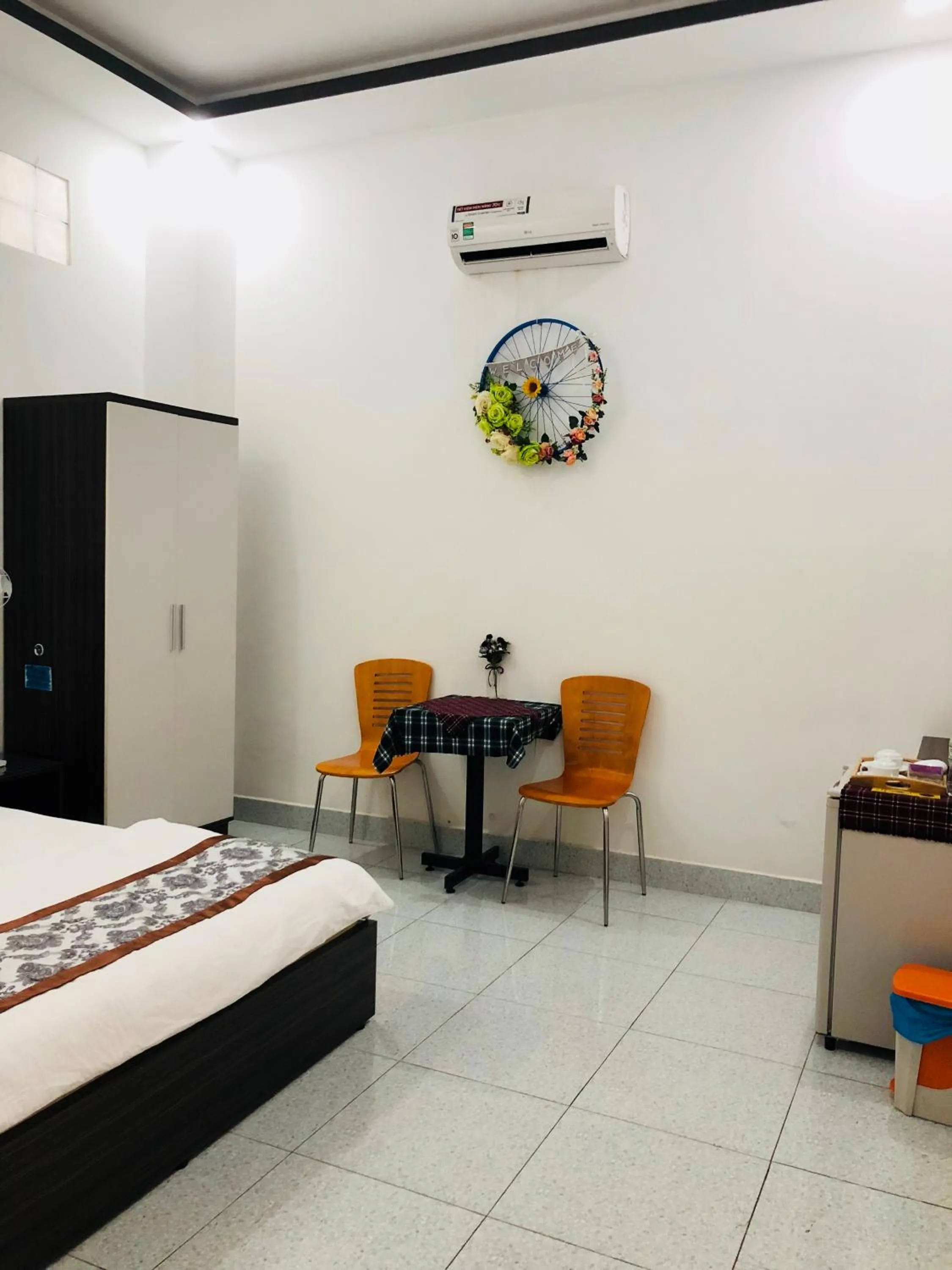 Sao Khue Riverside Hotel & Coffee