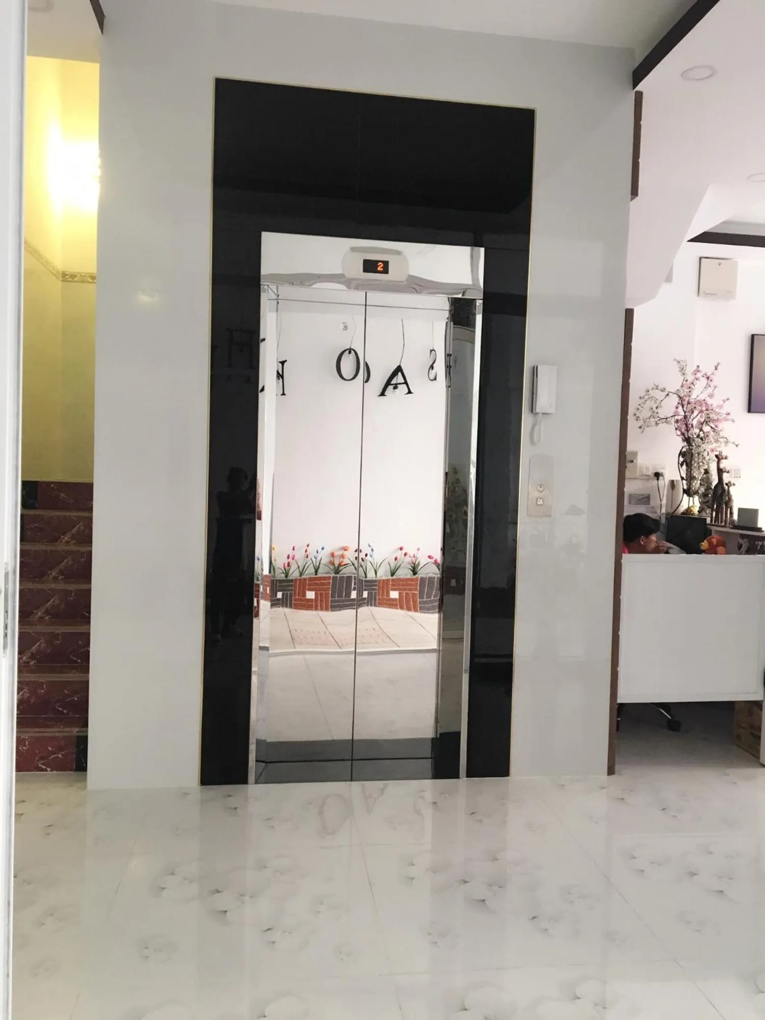 Sao Khue Riverside Hotel & Coffee