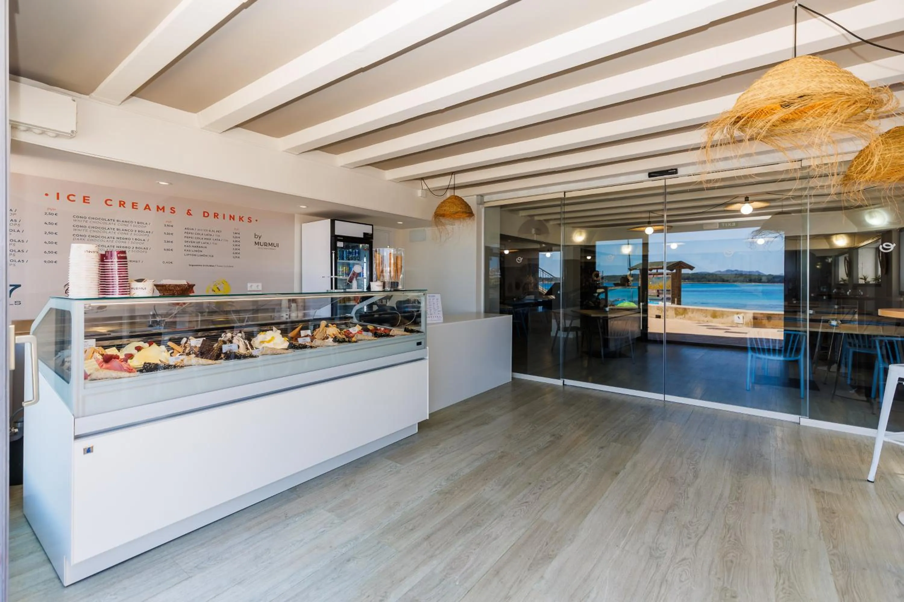 Lounge or bar in O7 Colombo