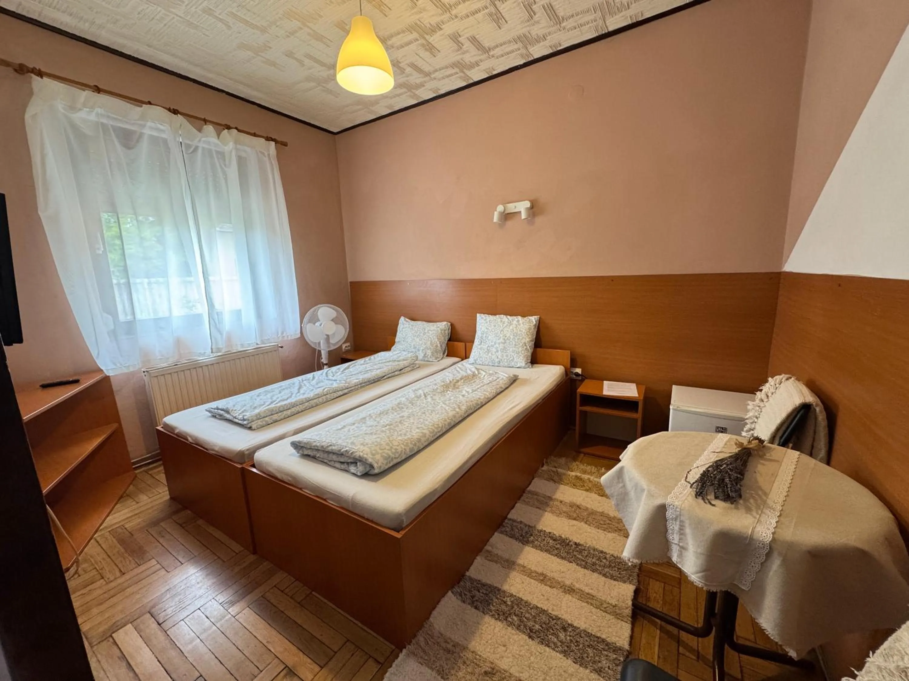 Photo of the whole room, Bed in Palota Hostel