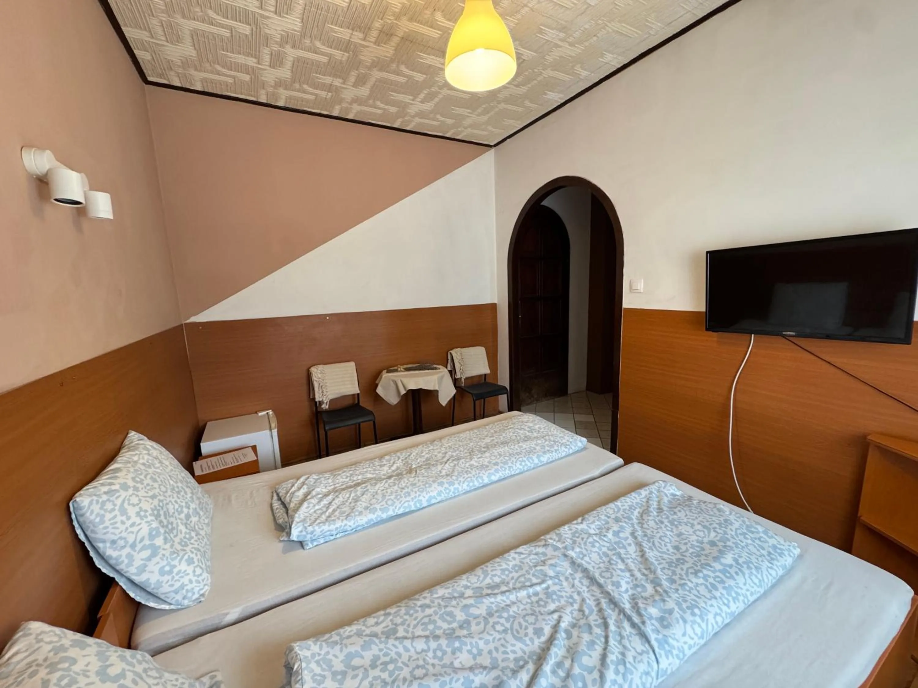 Photo of the whole room, Bed in Palota Hostel