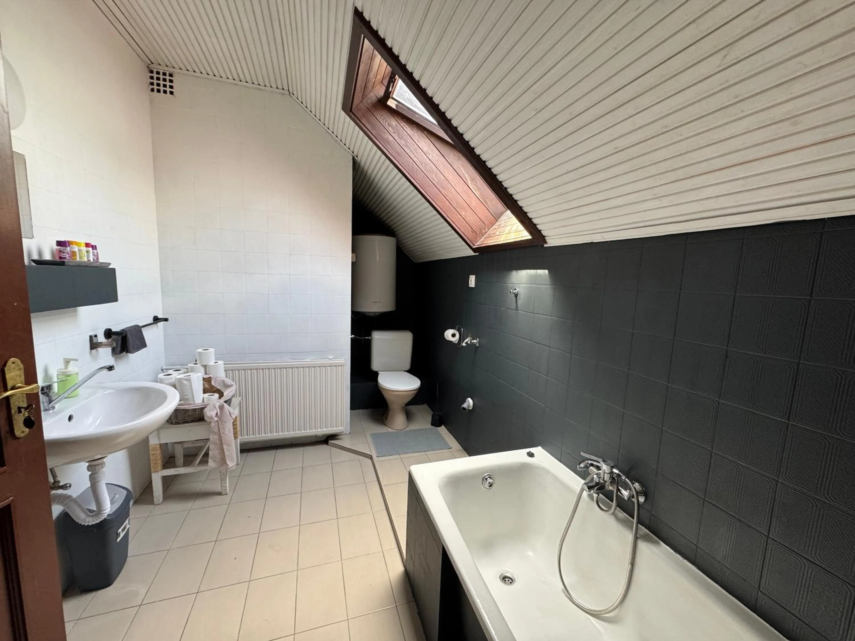 Bathroom in Palota Hostel