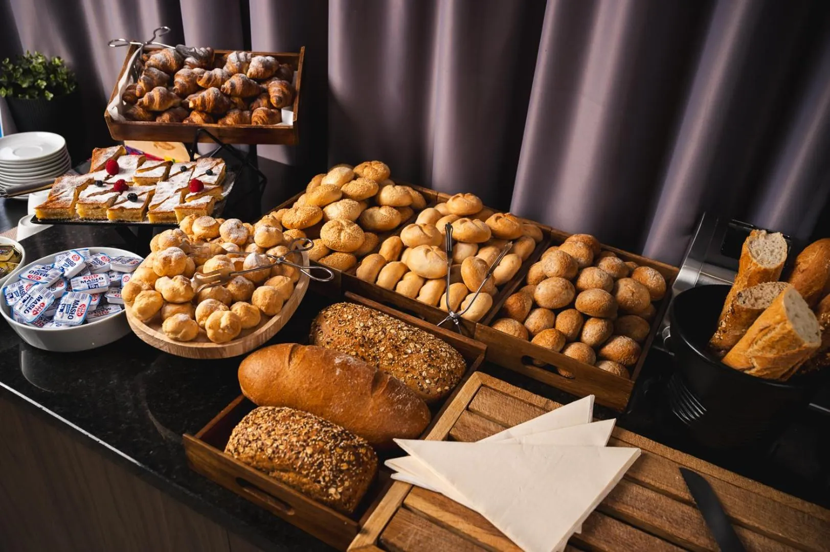 Breakfast in Focus Hotel Poznań