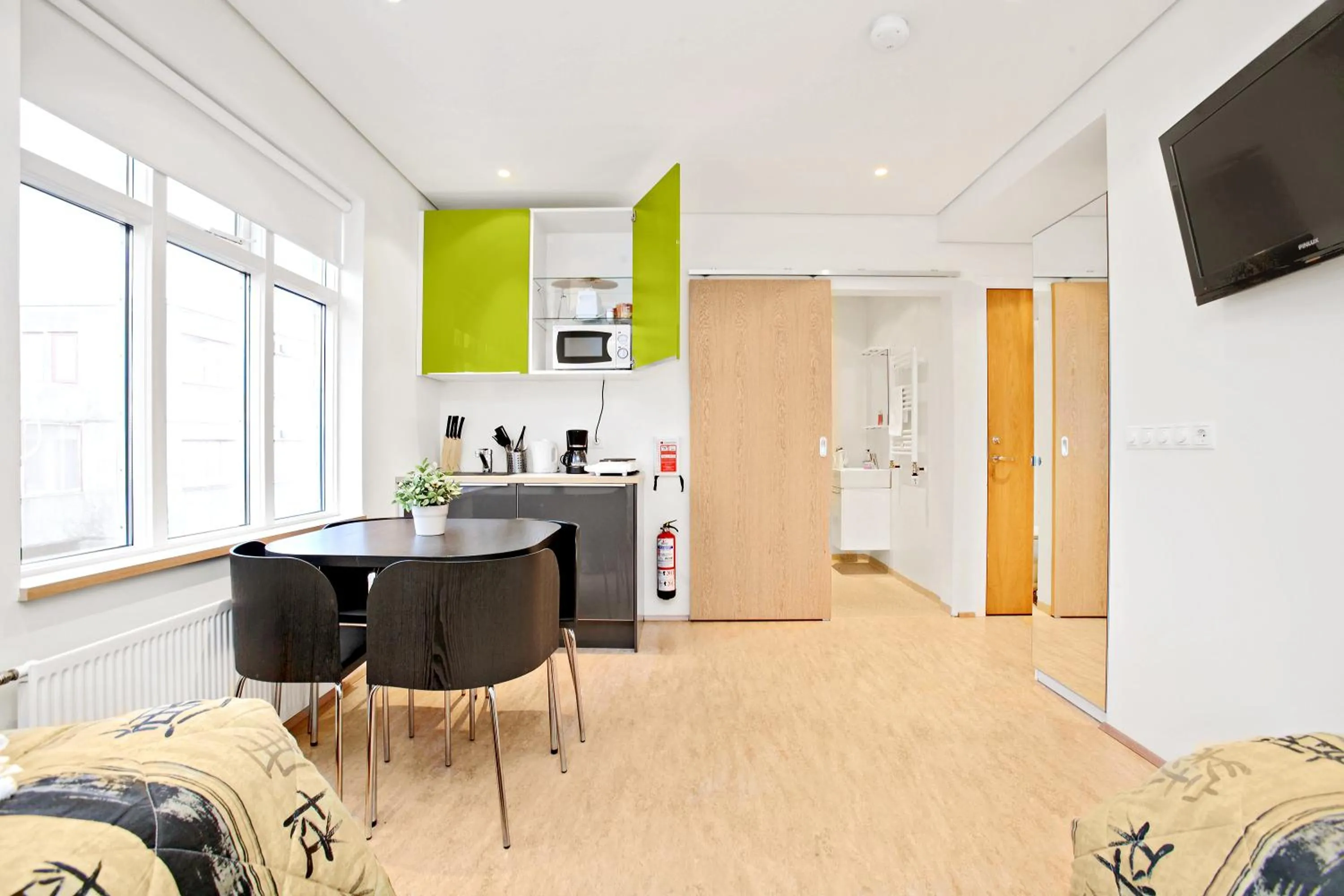 Photo of the whole room in Alfred's Apartments