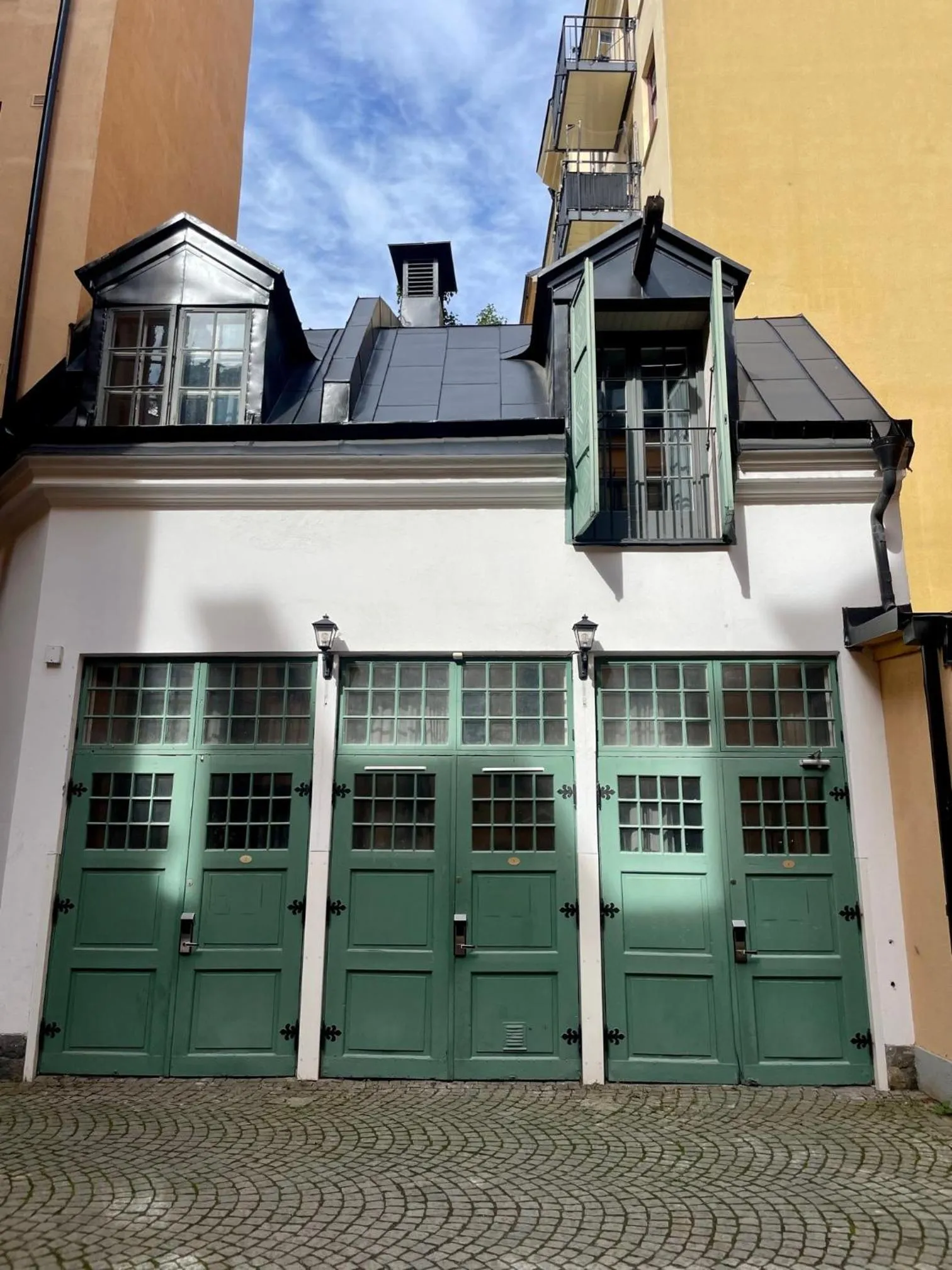 Facade/entrance in Unique Hotel