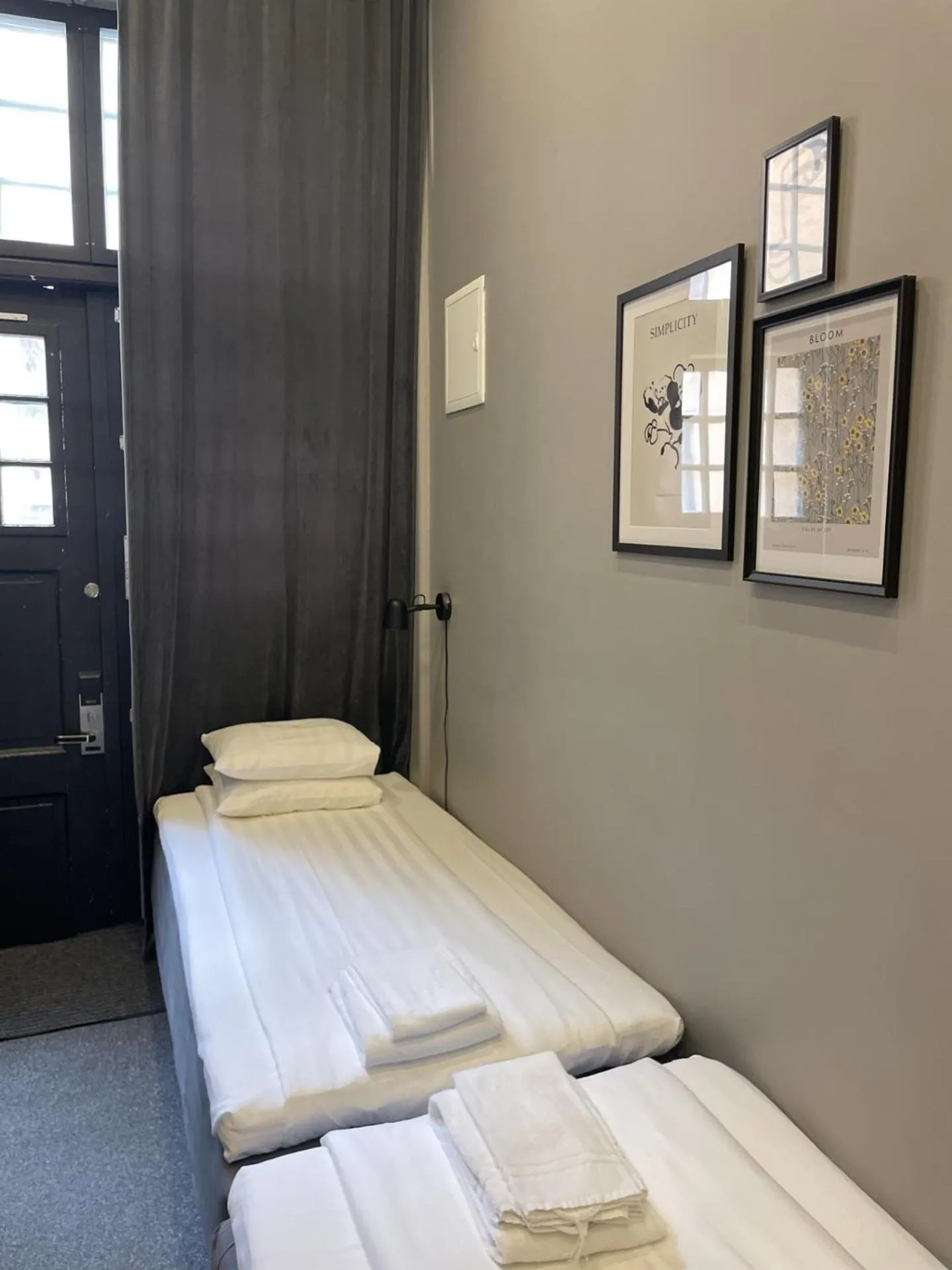 Photo of the whole room, Bed in Unique Hotel