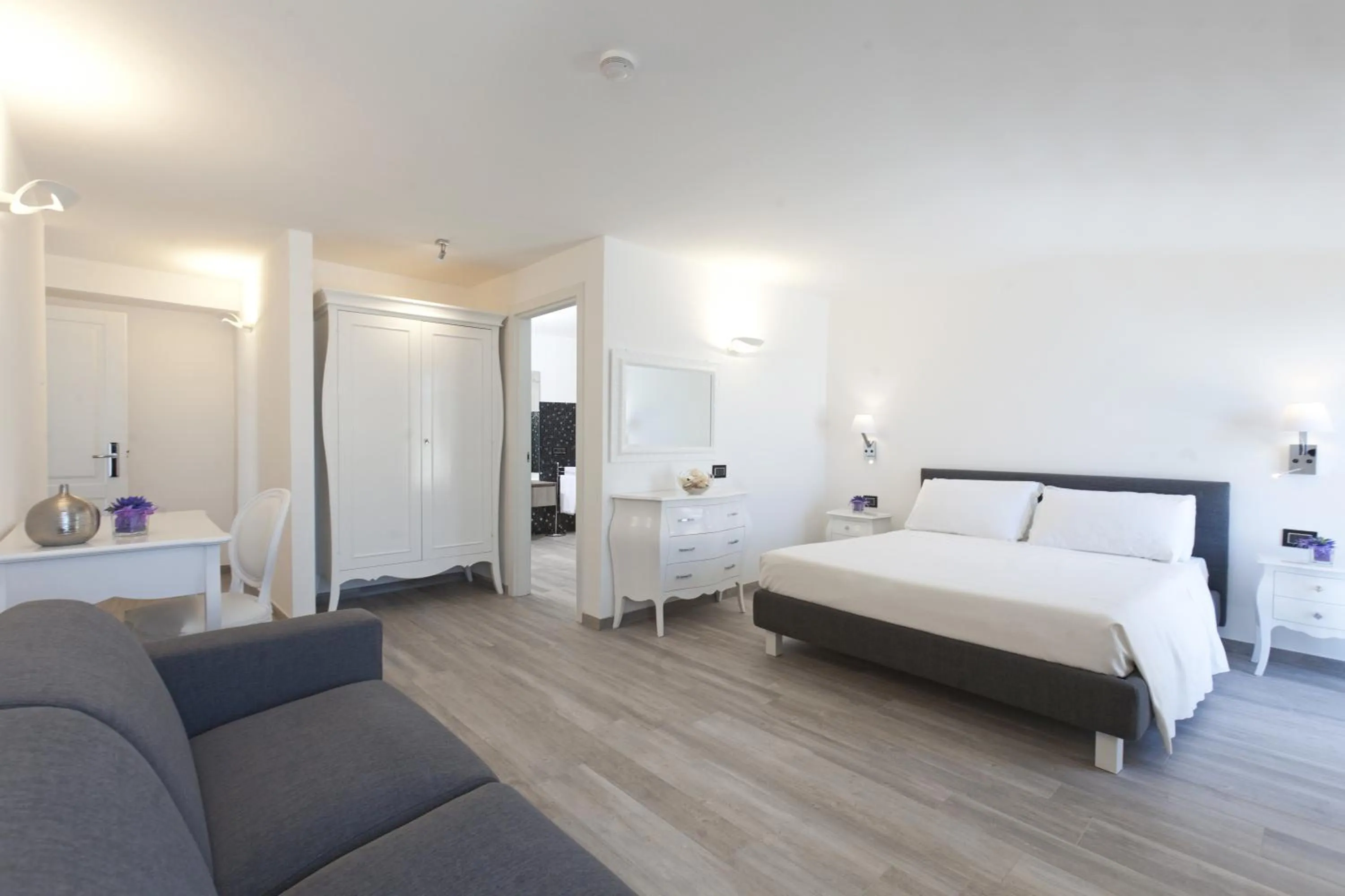 Bedroom in Hotel Villa Domizia