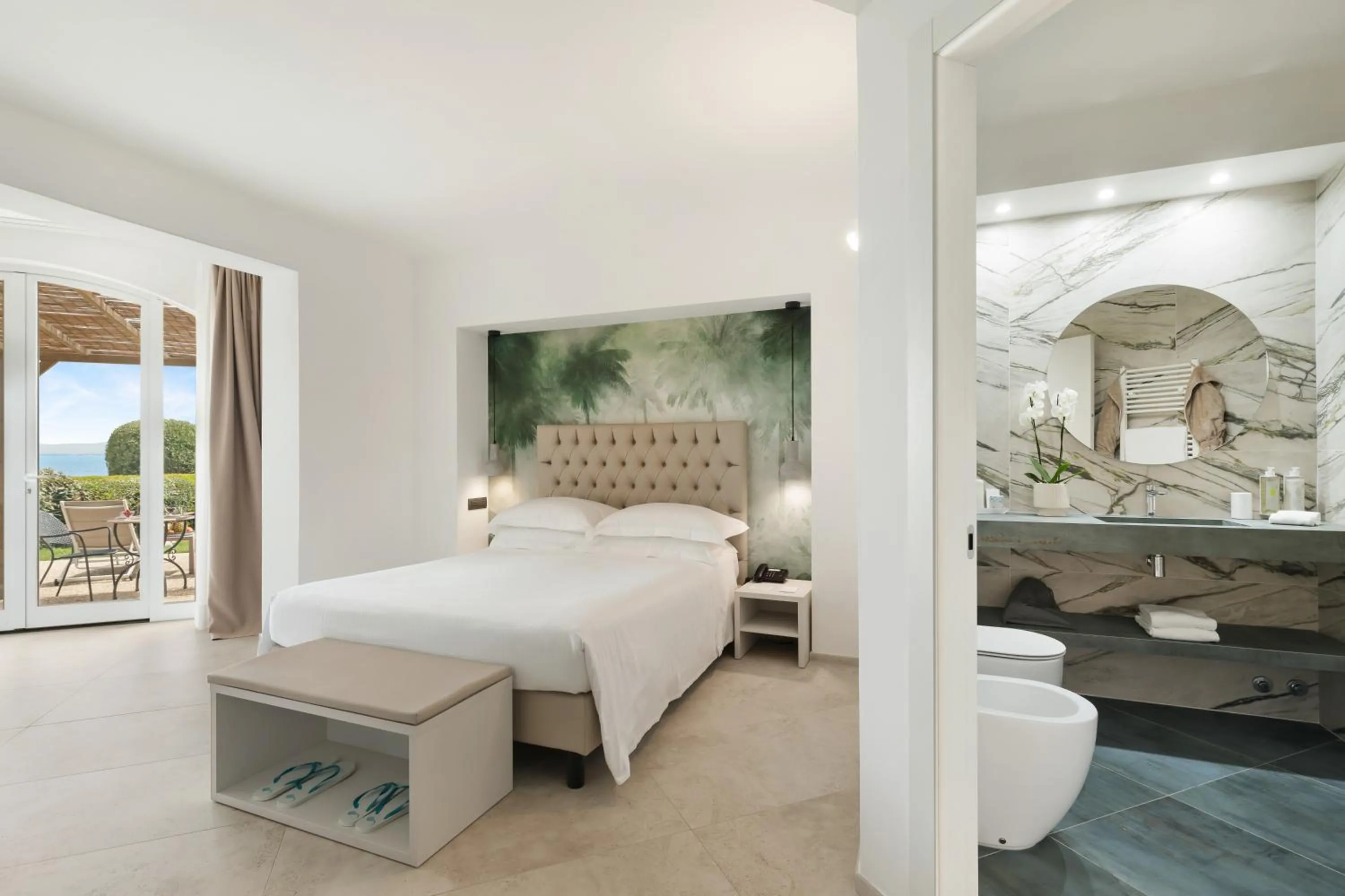 Bedroom in Hotel Villa Domizia