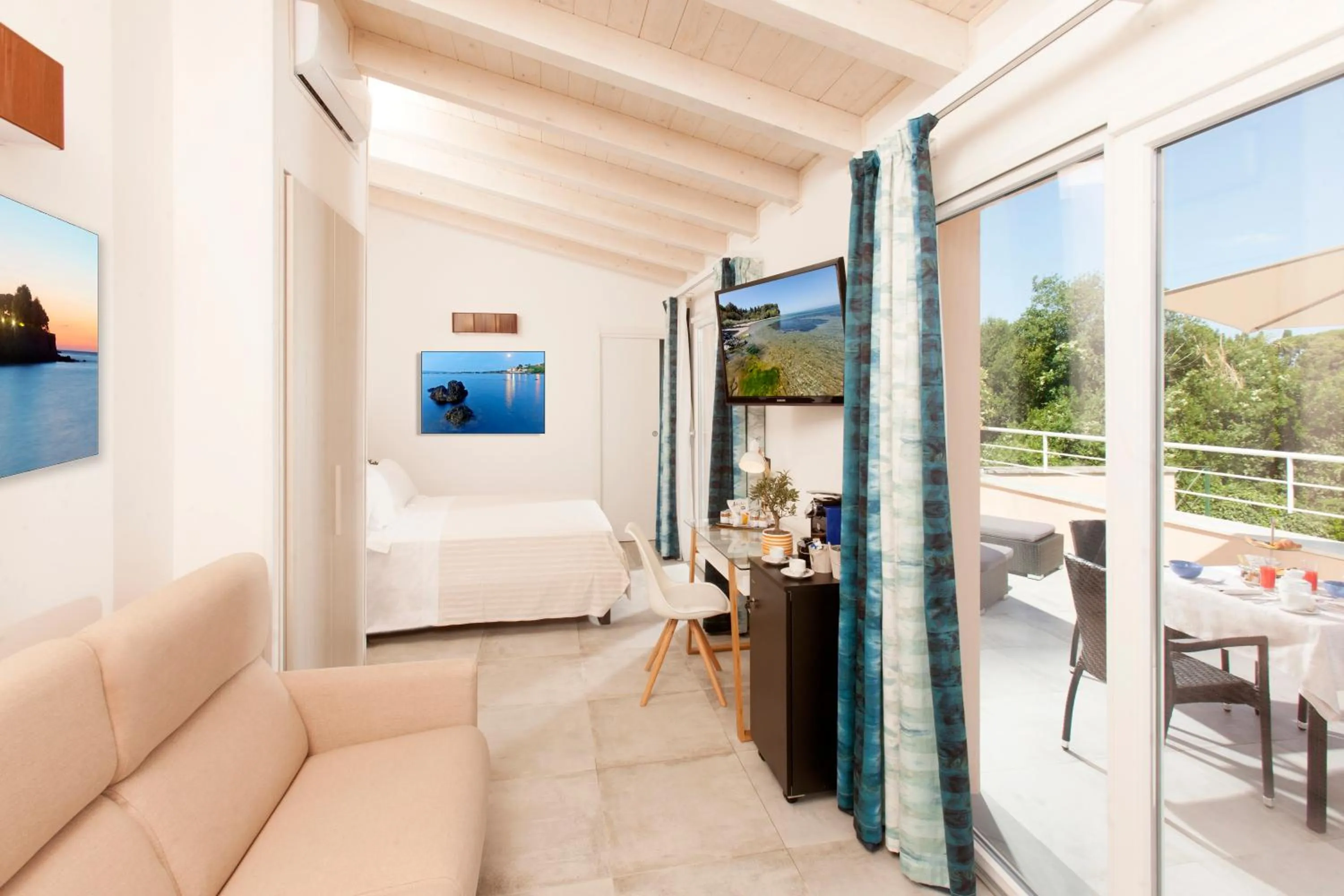 Photo of the whole room in Hotel Villa Domizia