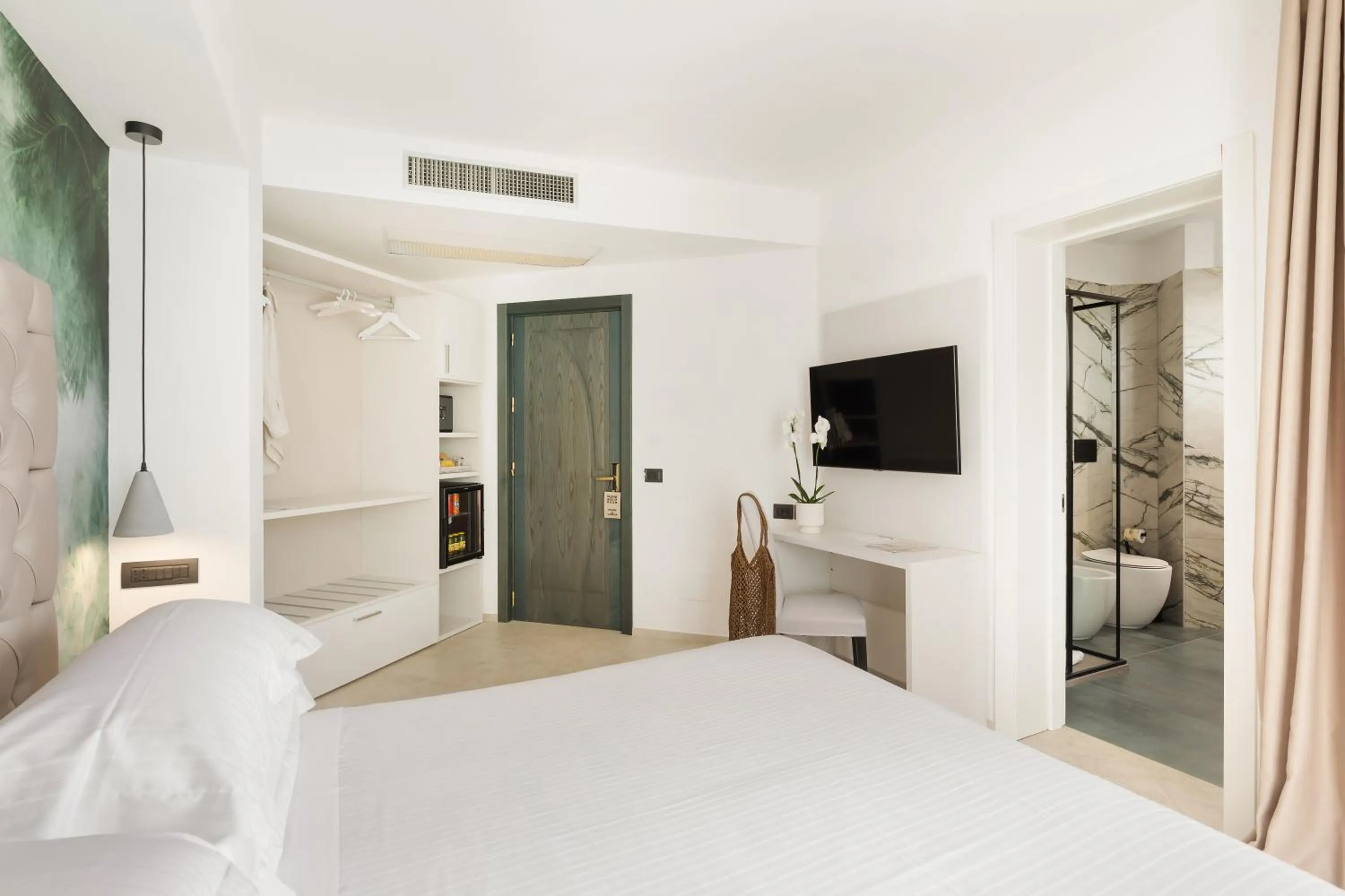 Bedroom in Hotel Villa Domizia