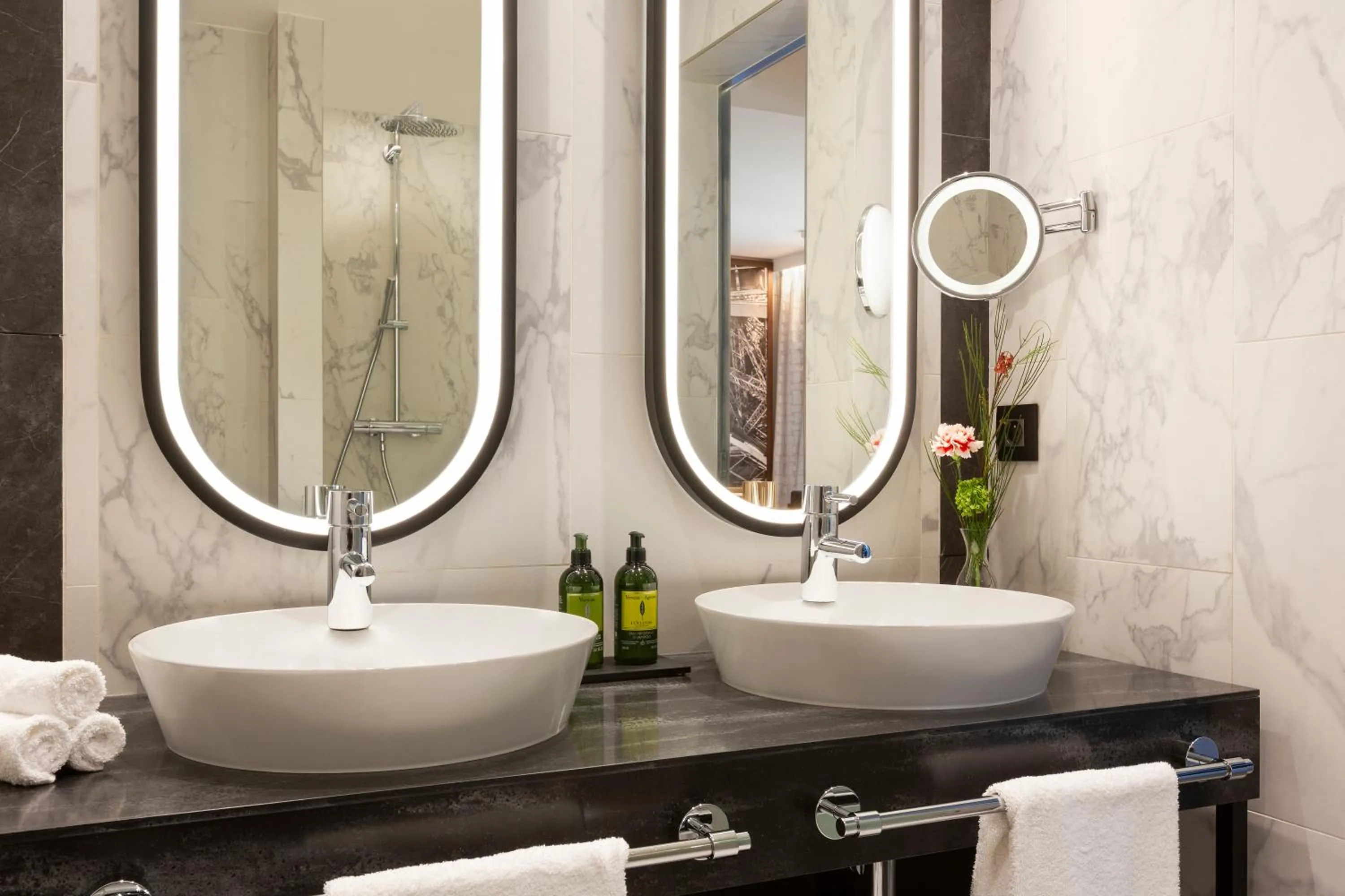 Bathroom in La Clef Tour Eiffel Paris by The Crest Collection