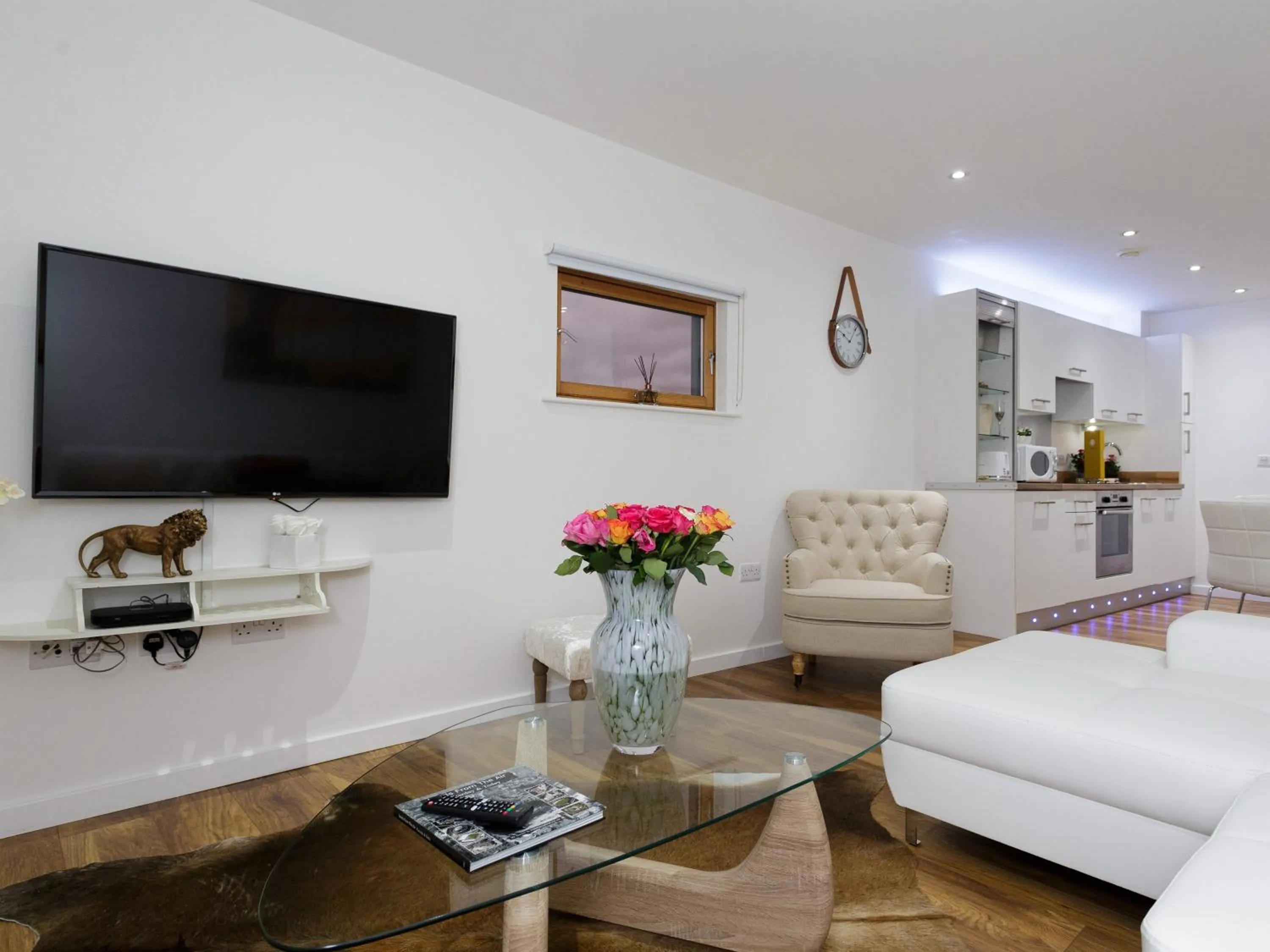 Other, Bed in Live in Leeds Sky Penthouse