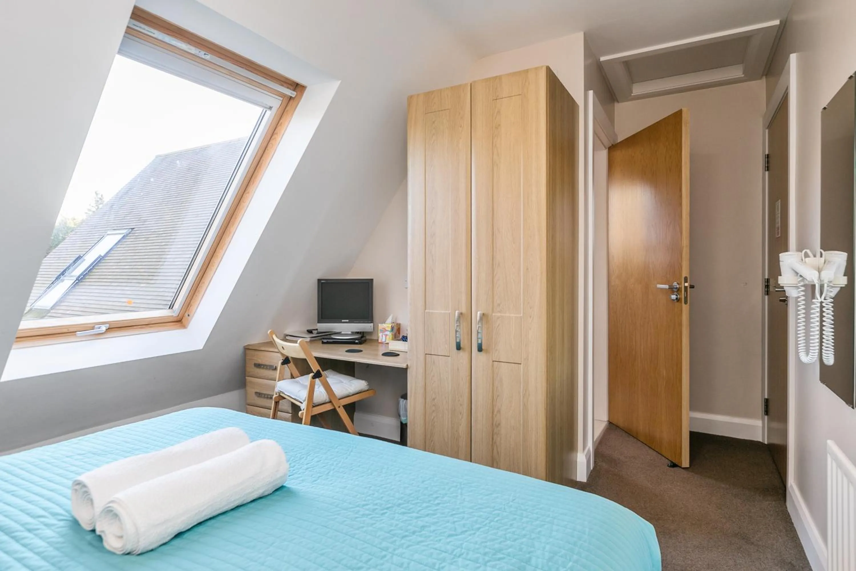 Bed in Tollyrose Country House