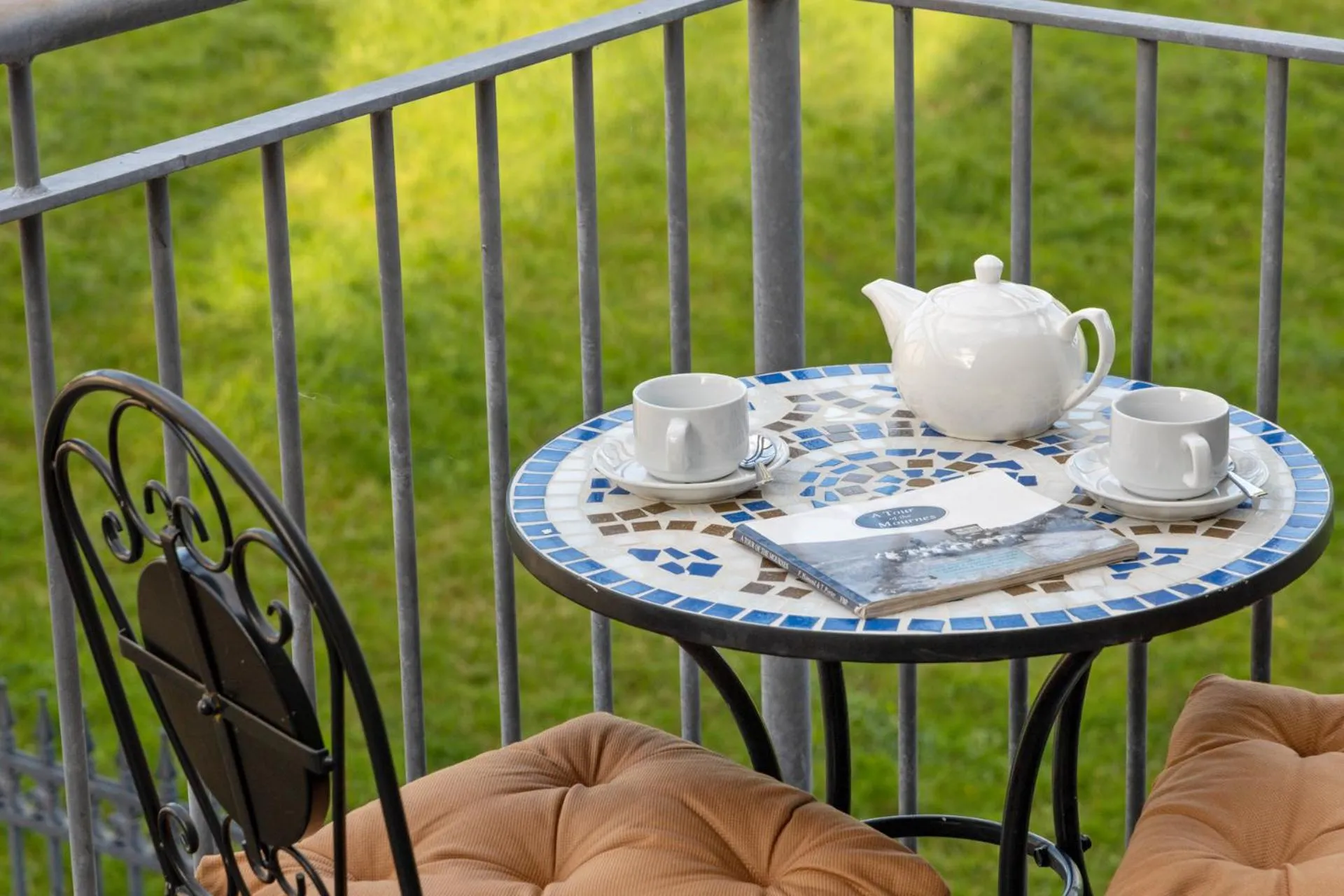 TV and multimedia in Tollyrose Country House