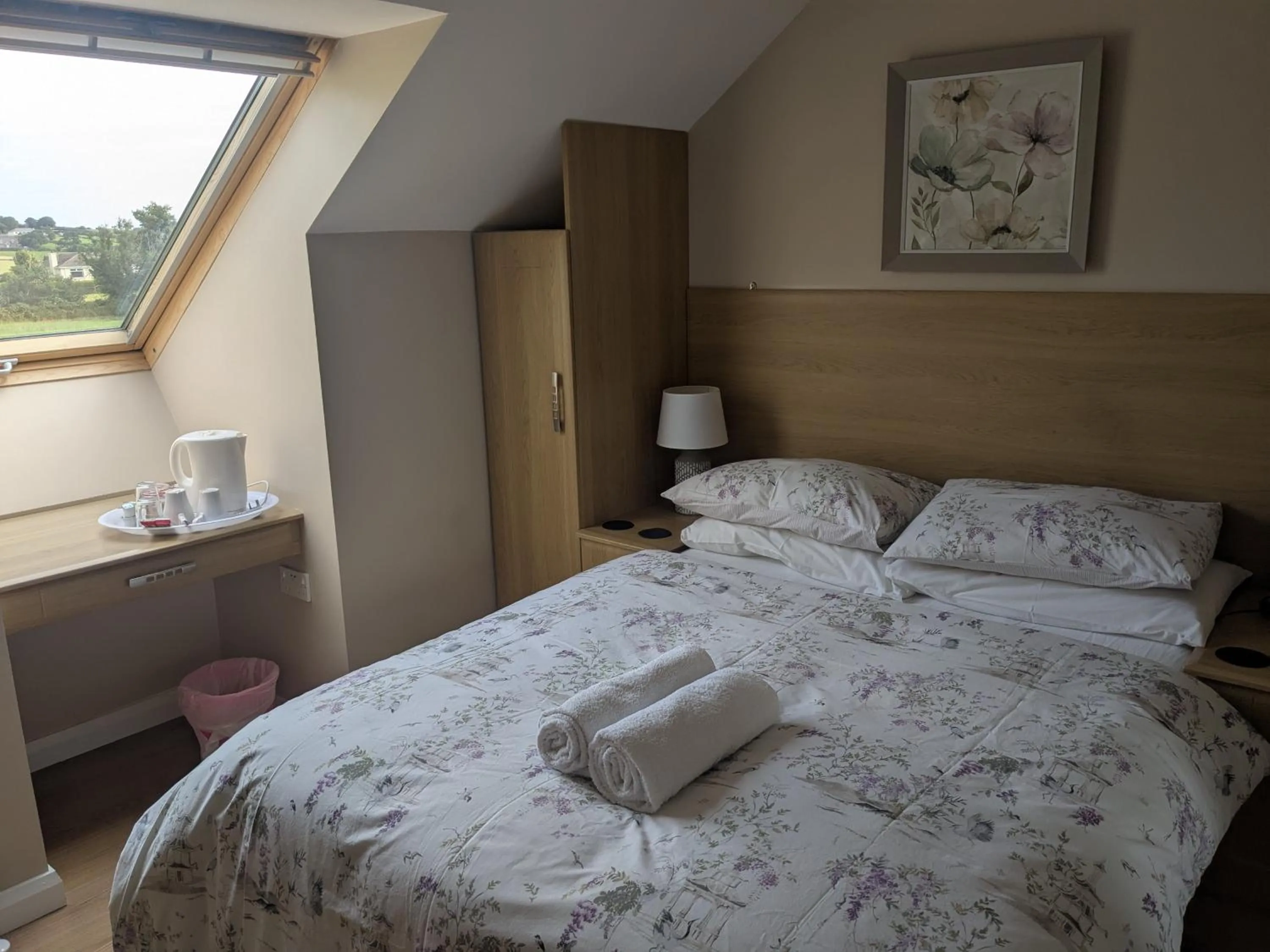 Bed in Tollyrose Country House