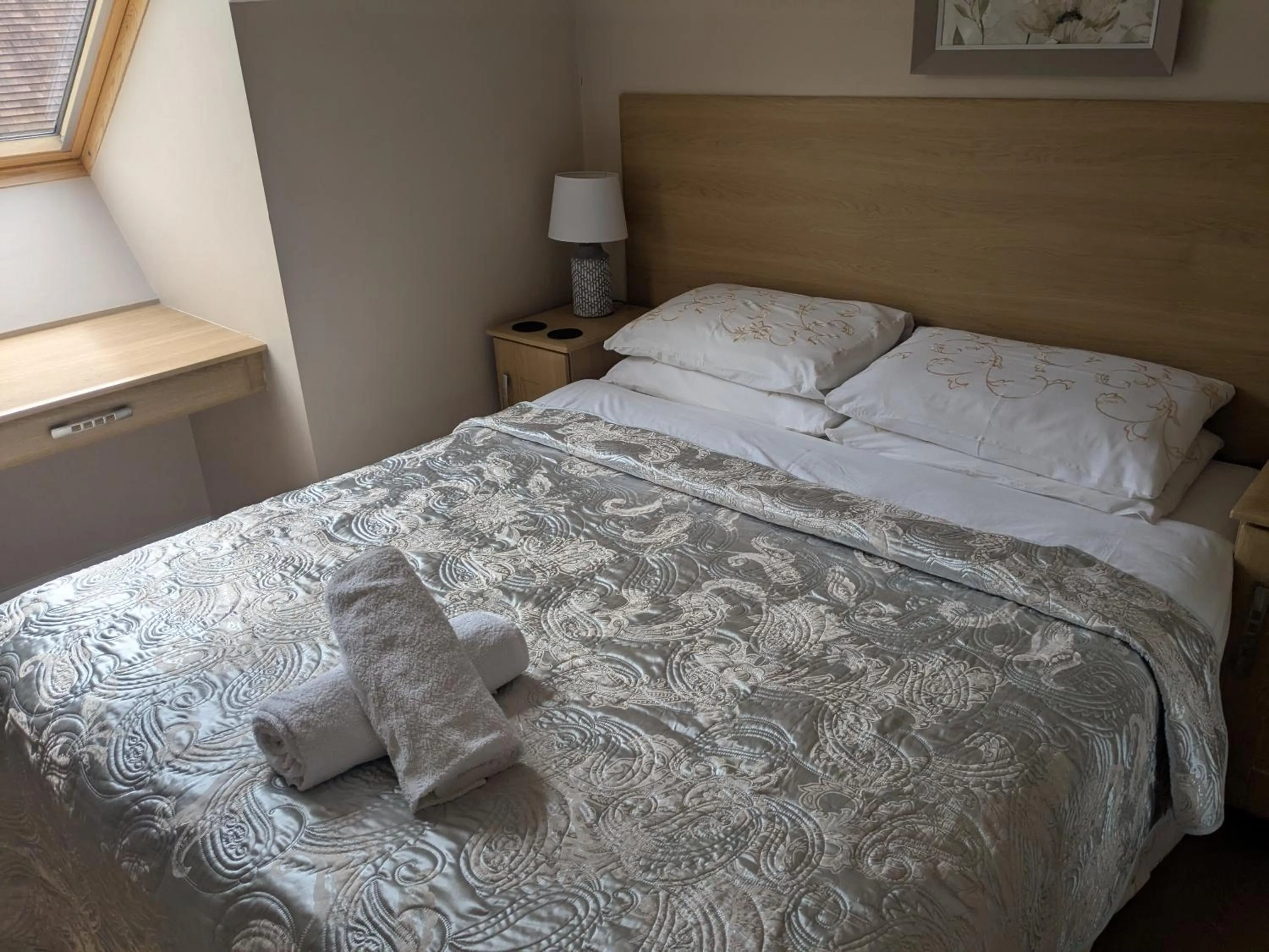 Bed in Tollyrose Country House