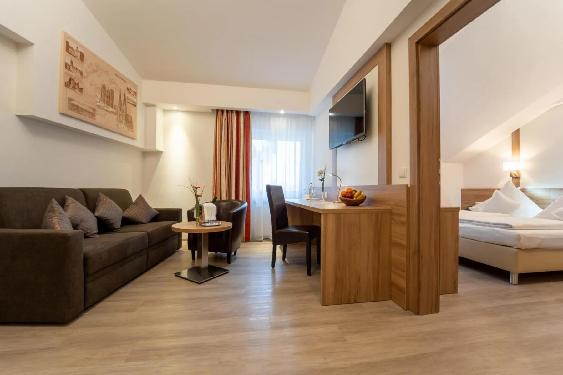 Photo of the whole room, Bed in Hotel St Georg - Regensburg