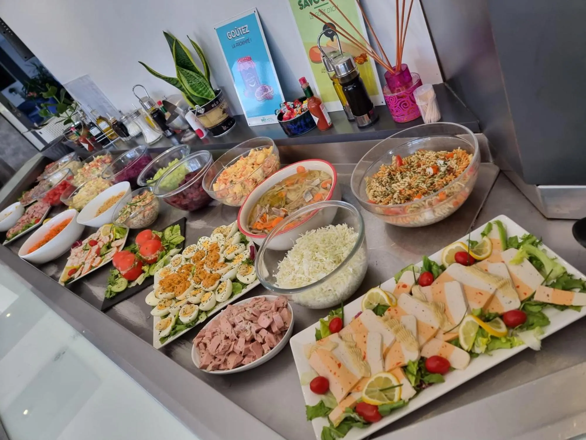 Restaurant/places to eat in Brit Hotel La Bonne Etape