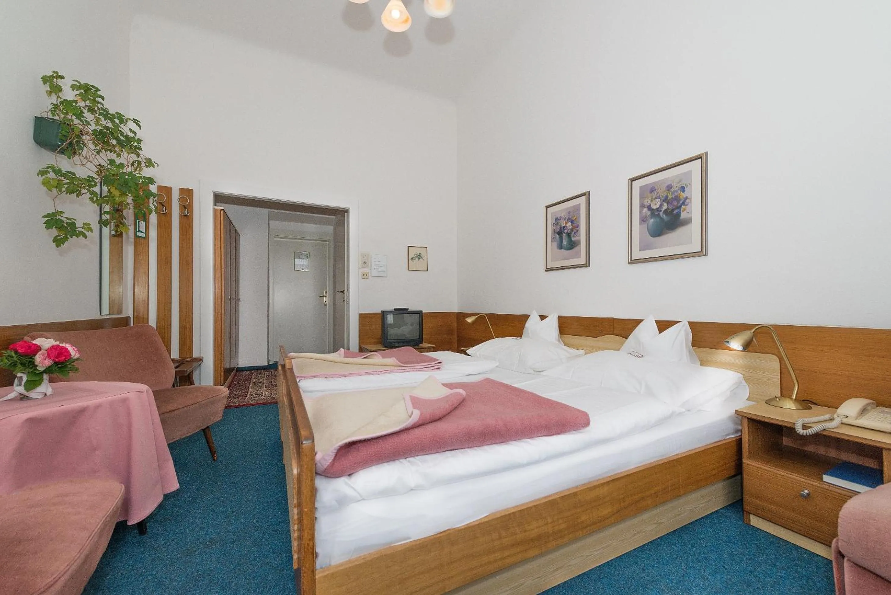 Bedroom, Bed in Pension Neuer Markt