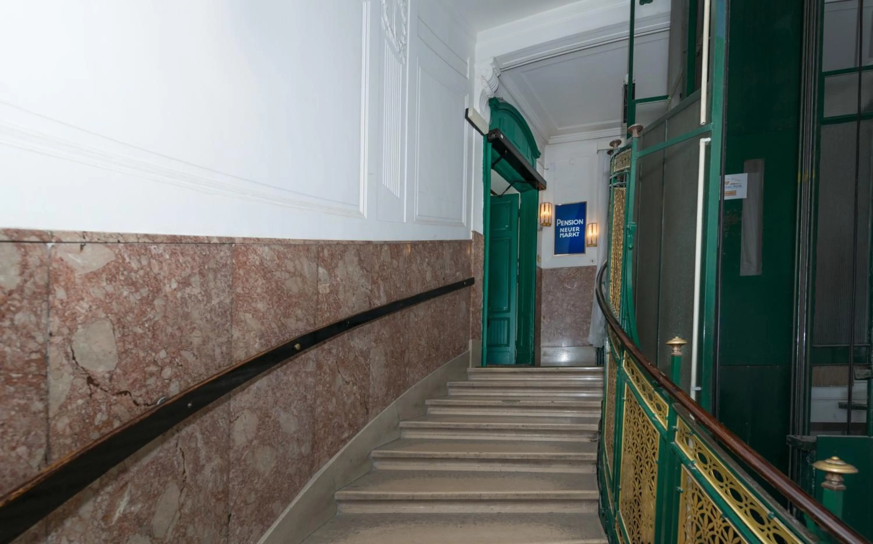 Other in Pension Neuer Markt