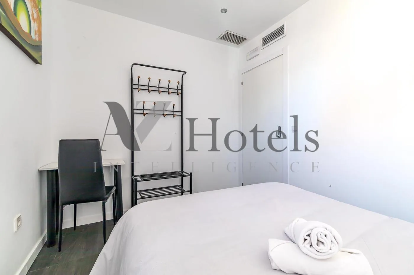 Photo of the whole room, Bed in AYZ Ulises - Auto check-in property