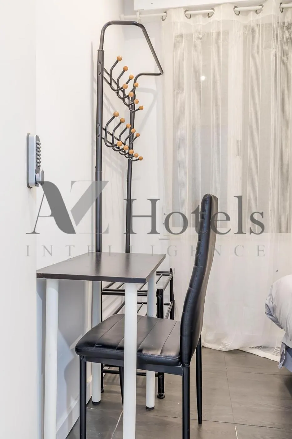 Decorative detail in AYZ Ulises - Auto check-in property