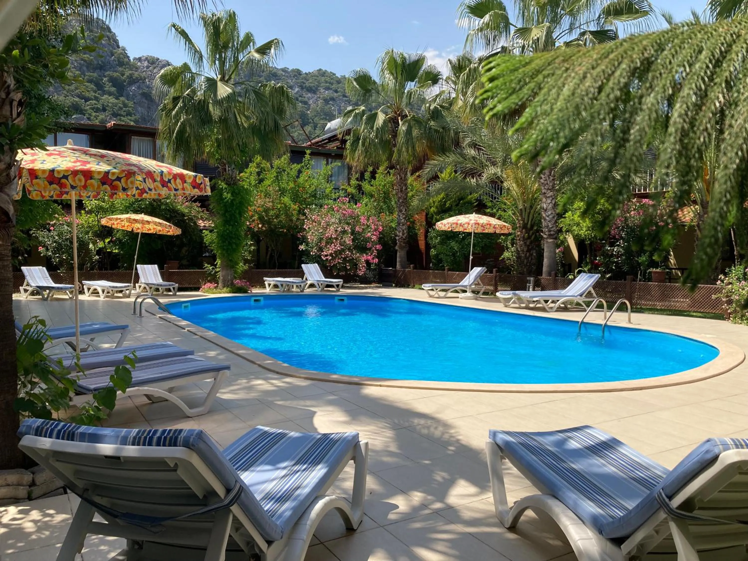 Swimming pool in Kutle Hotel