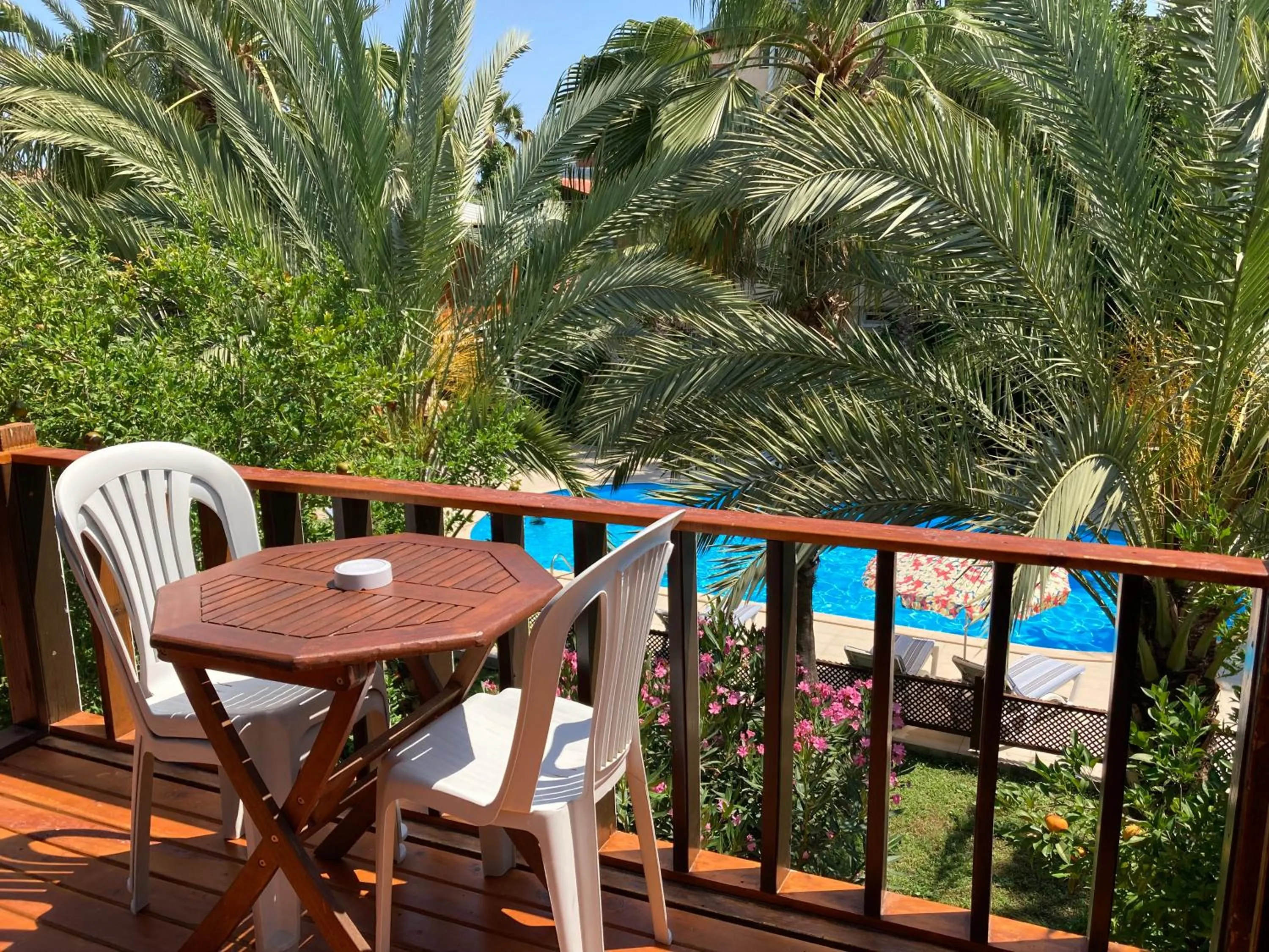 Swimming pool in Kutle Hotel