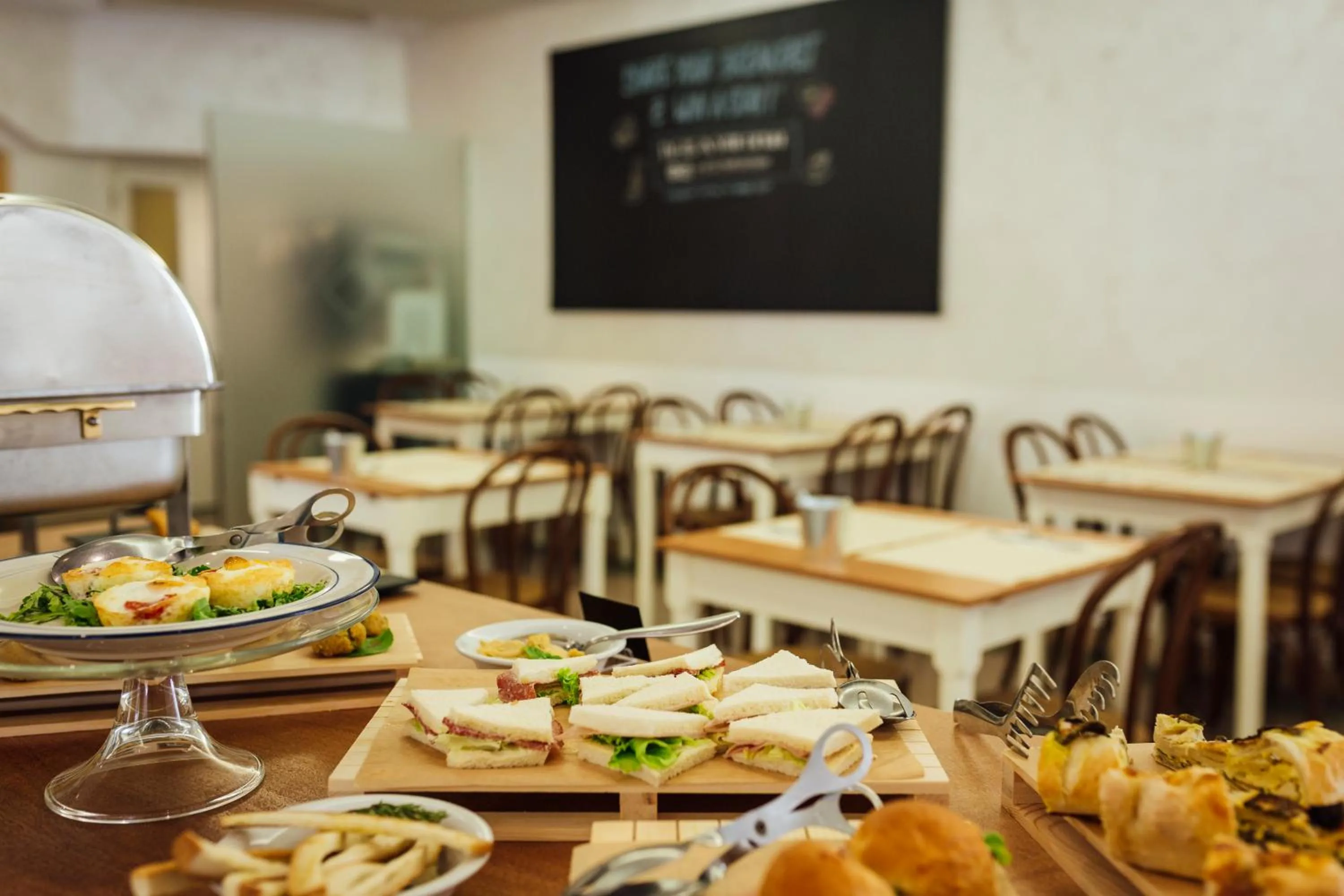 Food in Hotel Montecarlo