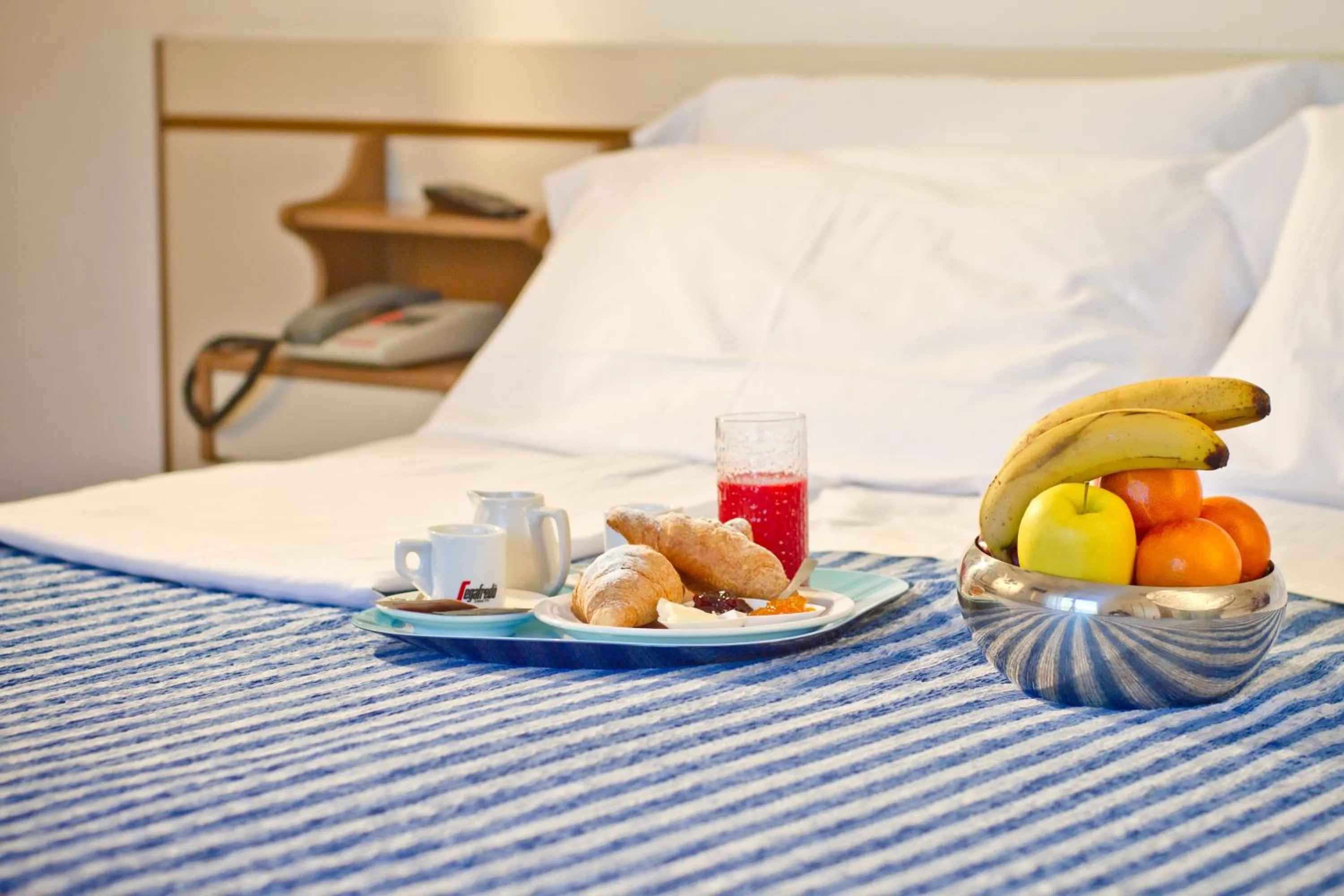 Bed in Hotel Montecarlo