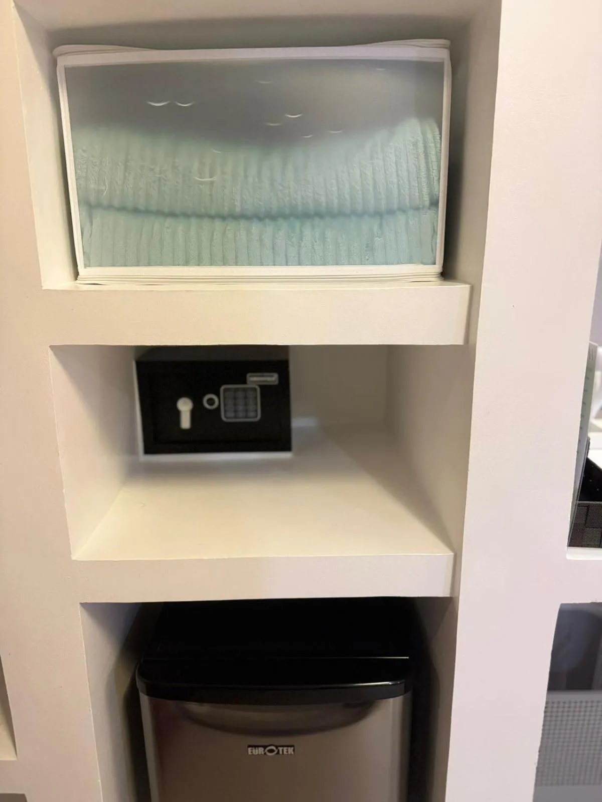 minibar in RC Villas and Resorts