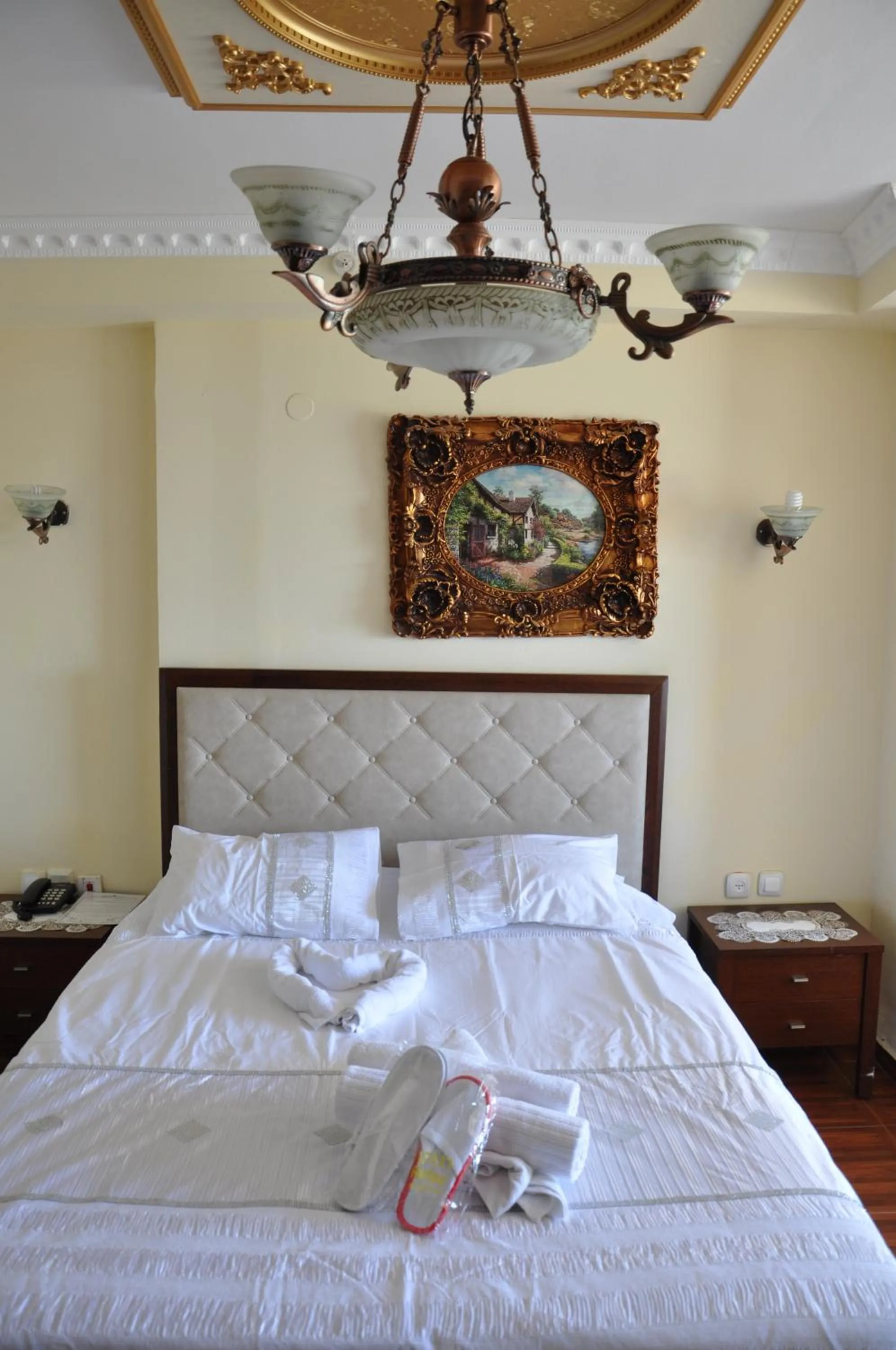 Bed in Hotel Suites Bat Yam