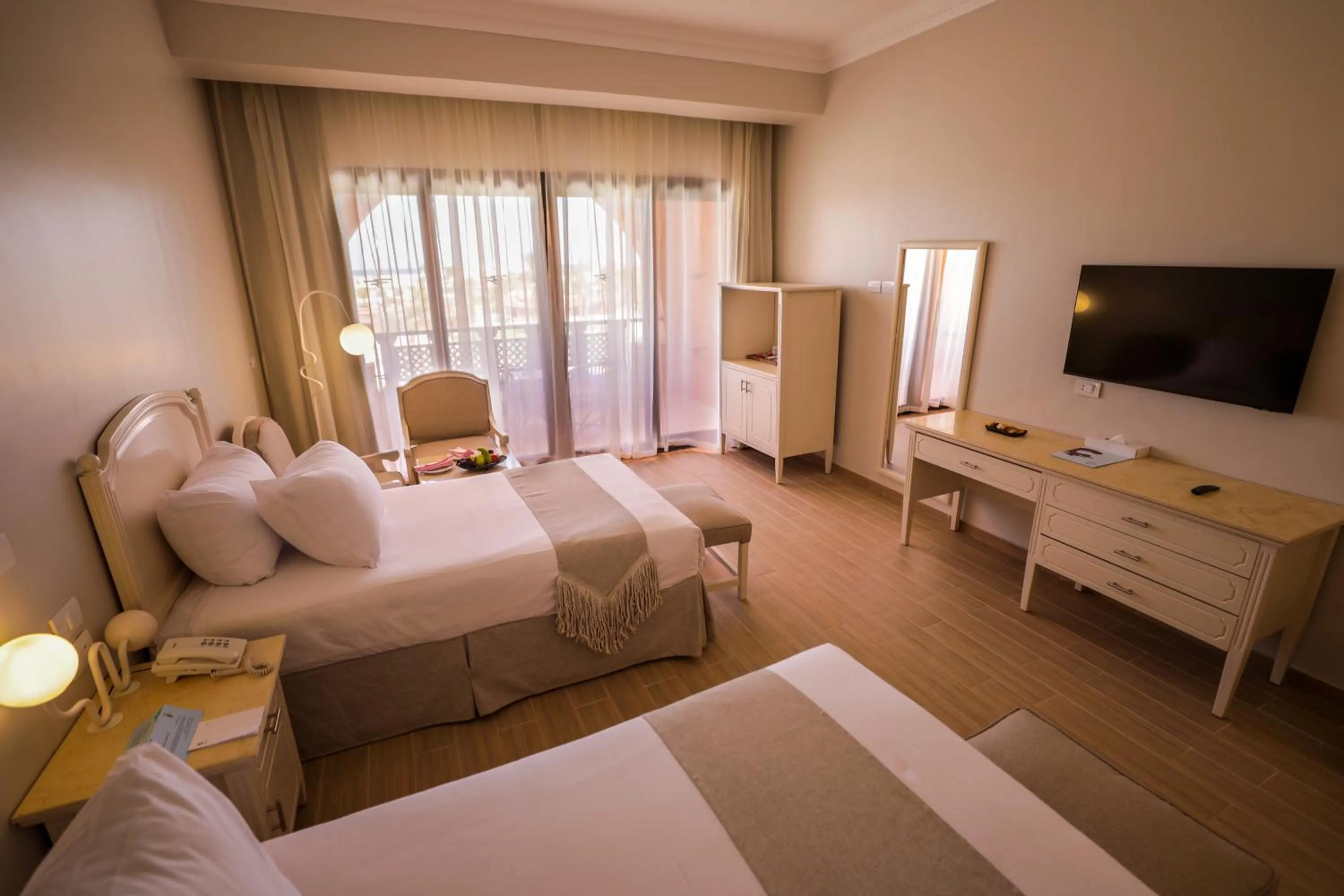 Bedroom, Bed in Calimera Blend Paradise