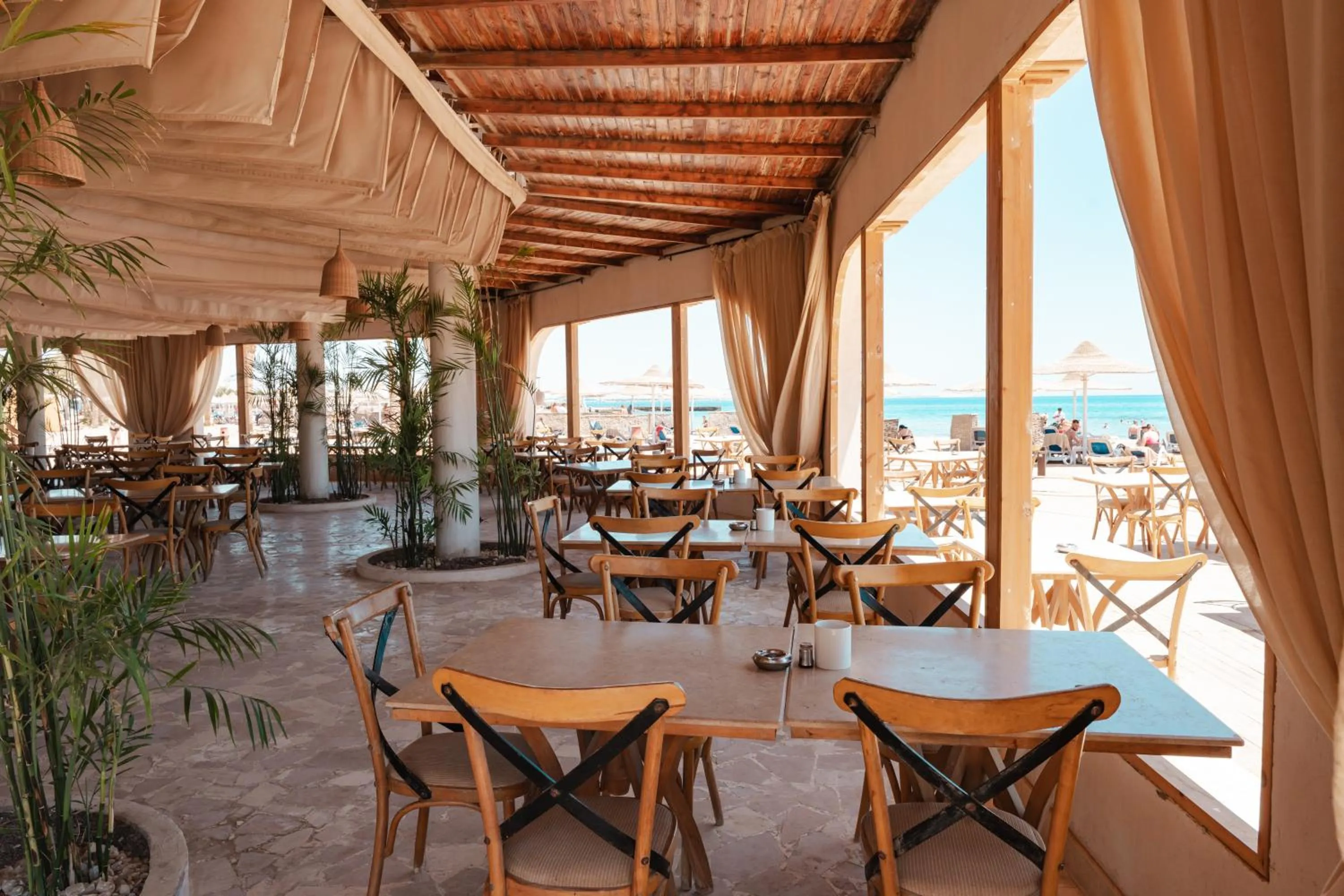 Restaurant/places to eat in Calimera Blend Paradise